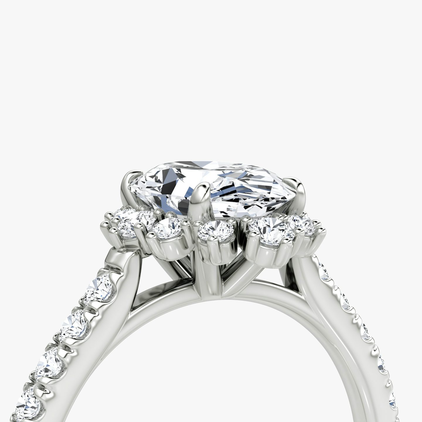 undefined | Oval | 18k | White Gold | bandAccent: Pavé | diamondOrientation: vertical | caratWeight: other