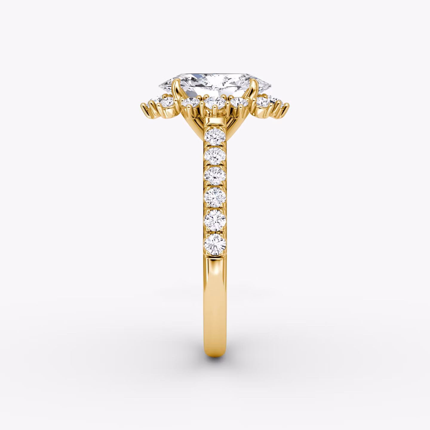 The Aurora Halo | Oval | 18k | Yellow Gold | bandAccent: Pavé | diamondOrientation: vertical | caratWeight: other
