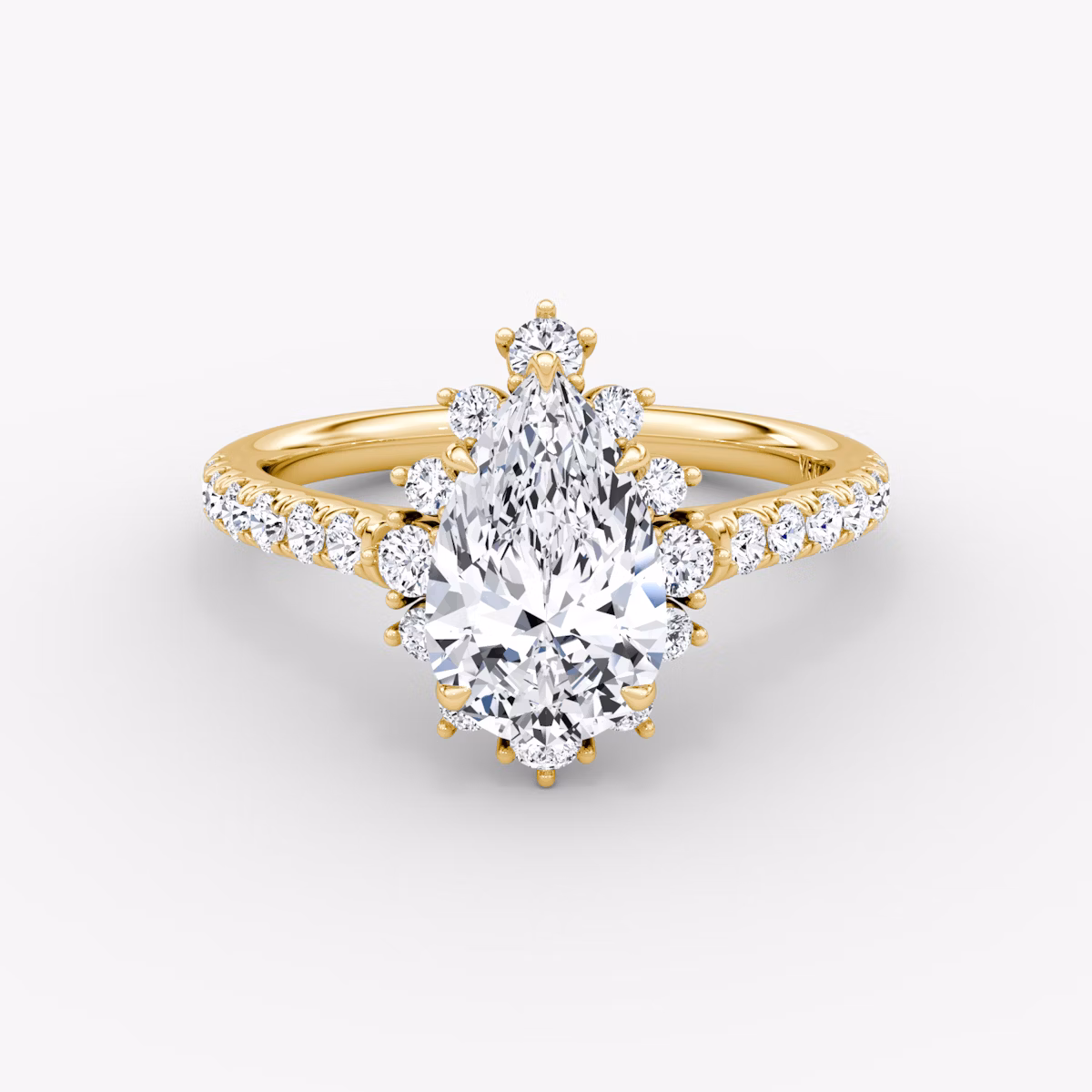 Anillo de compromiso Aurora Halo | Pera | 18k | Oro amarillo | bandAccent: Pavé | diamondOrientation: vertical | caratWeight: other