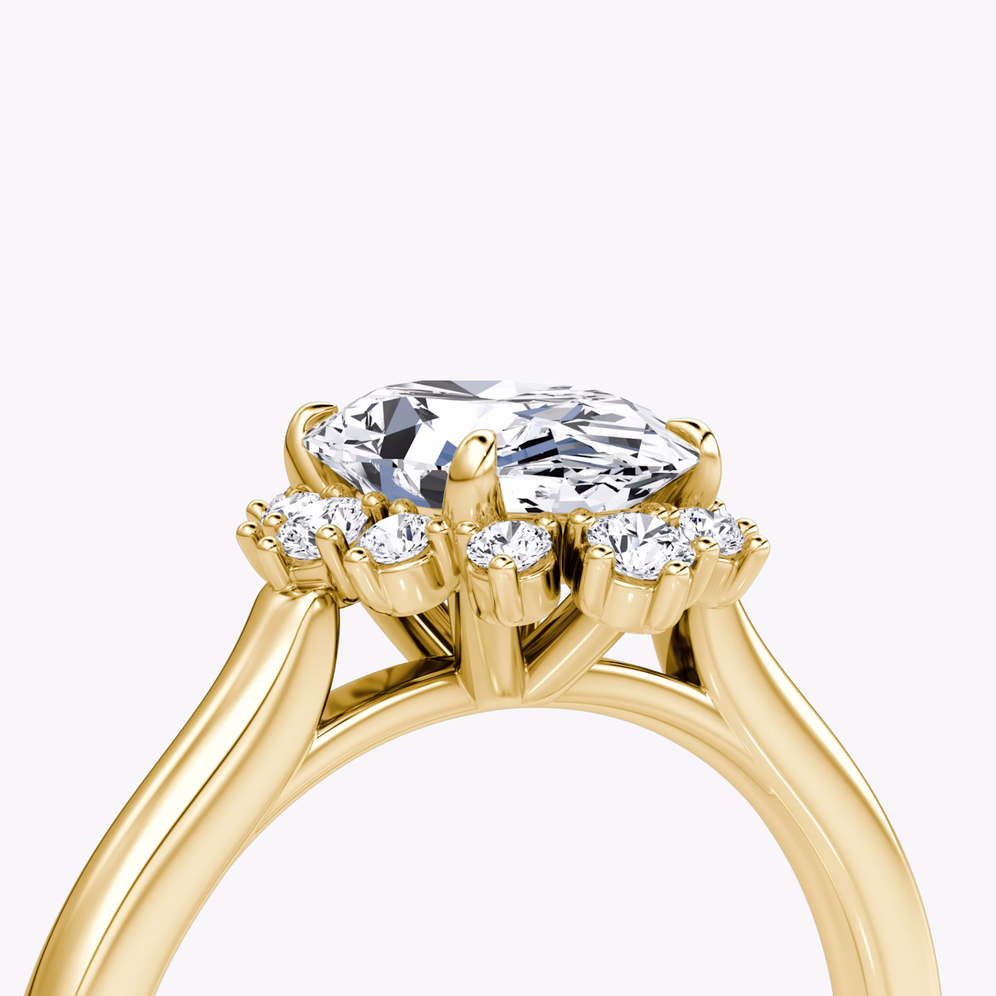The Aurora Halo | Oval | 18k | Yellow Gold | bandAccent: Plain | diamondOrientation: vertical | caratWeight: other