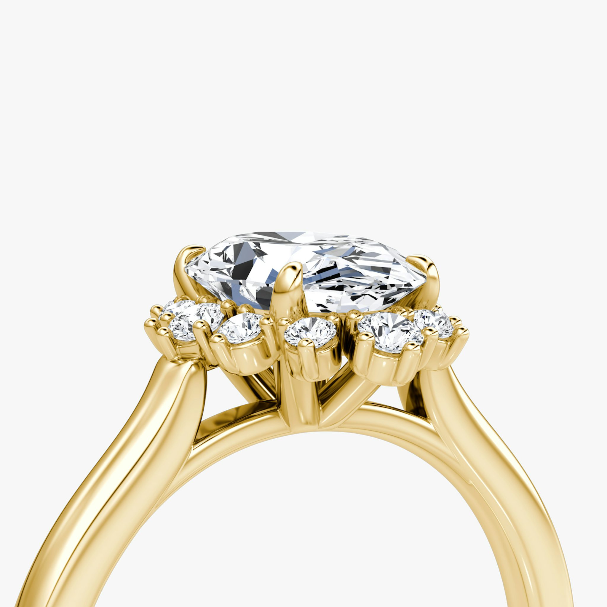 The Aurora Halo | Oval | 18k | Yellow Gold | bandAccent: Plain | diamondOrientation: vertical | caratWeight: other