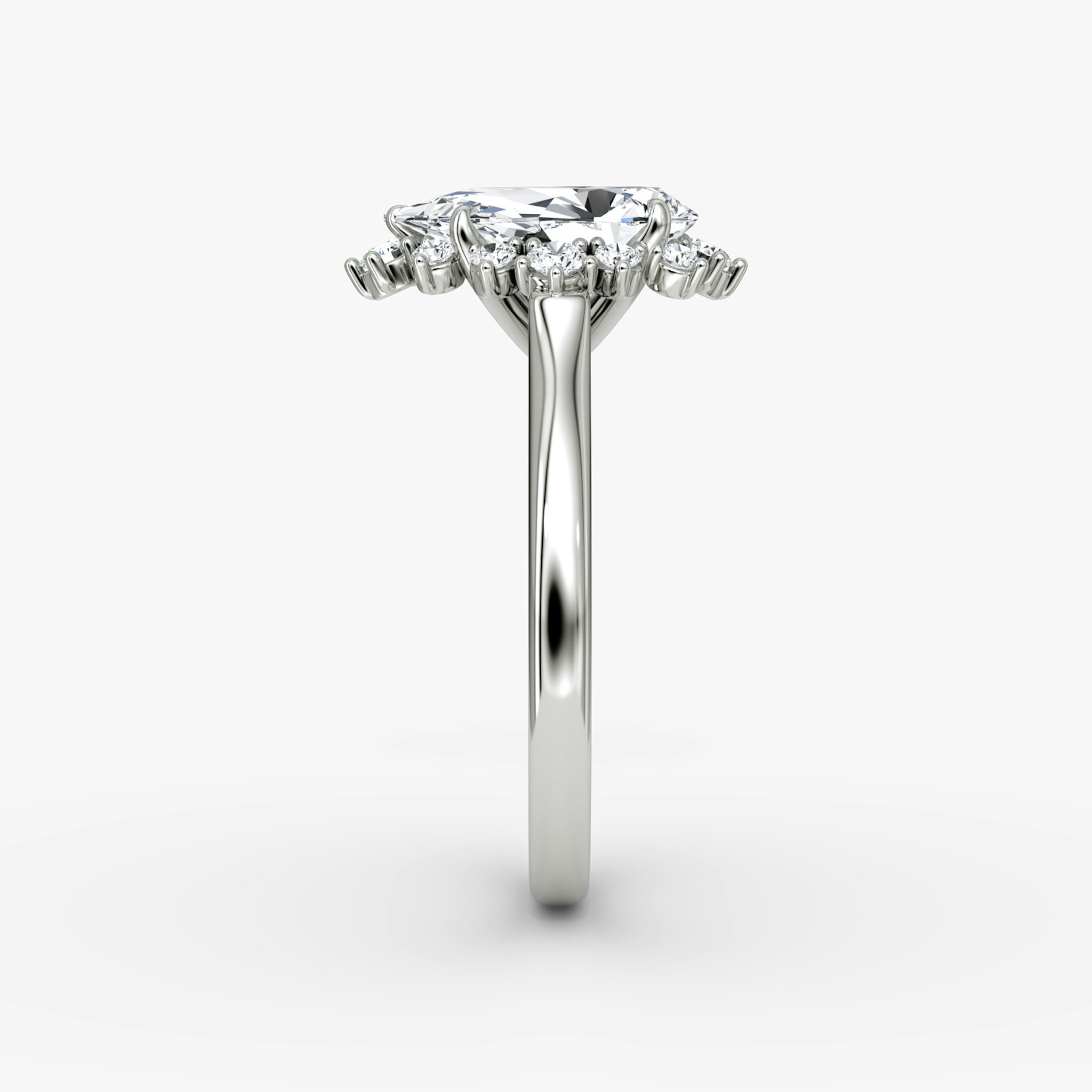 The Aurora Halo | Pear | 18k | White Gold | bandAccent: Plain | diamondOrientation: vertical | caratWeight: other