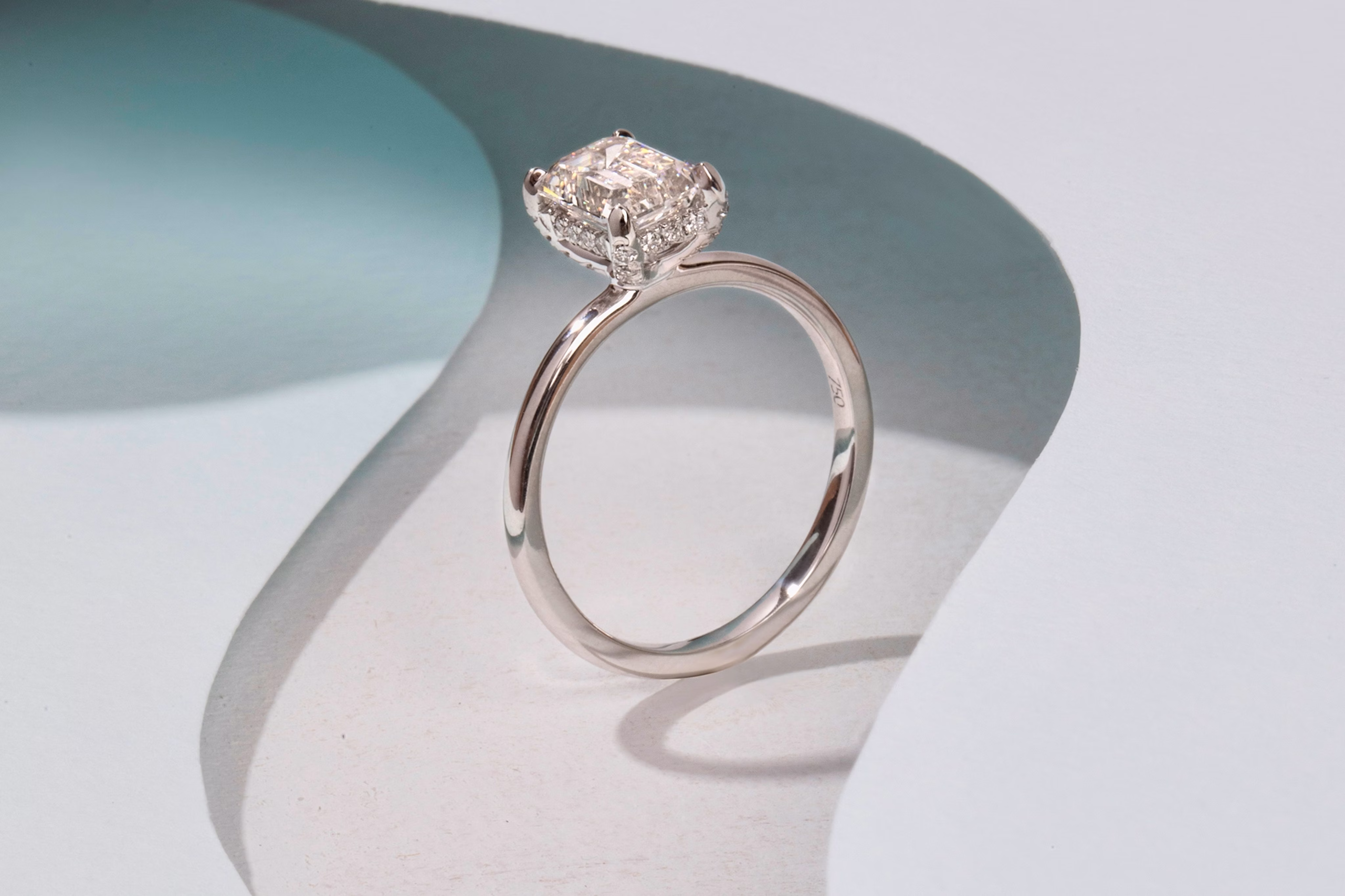 How to Style Platinum Engagement Rings: Top Tips for Choosing & Styling