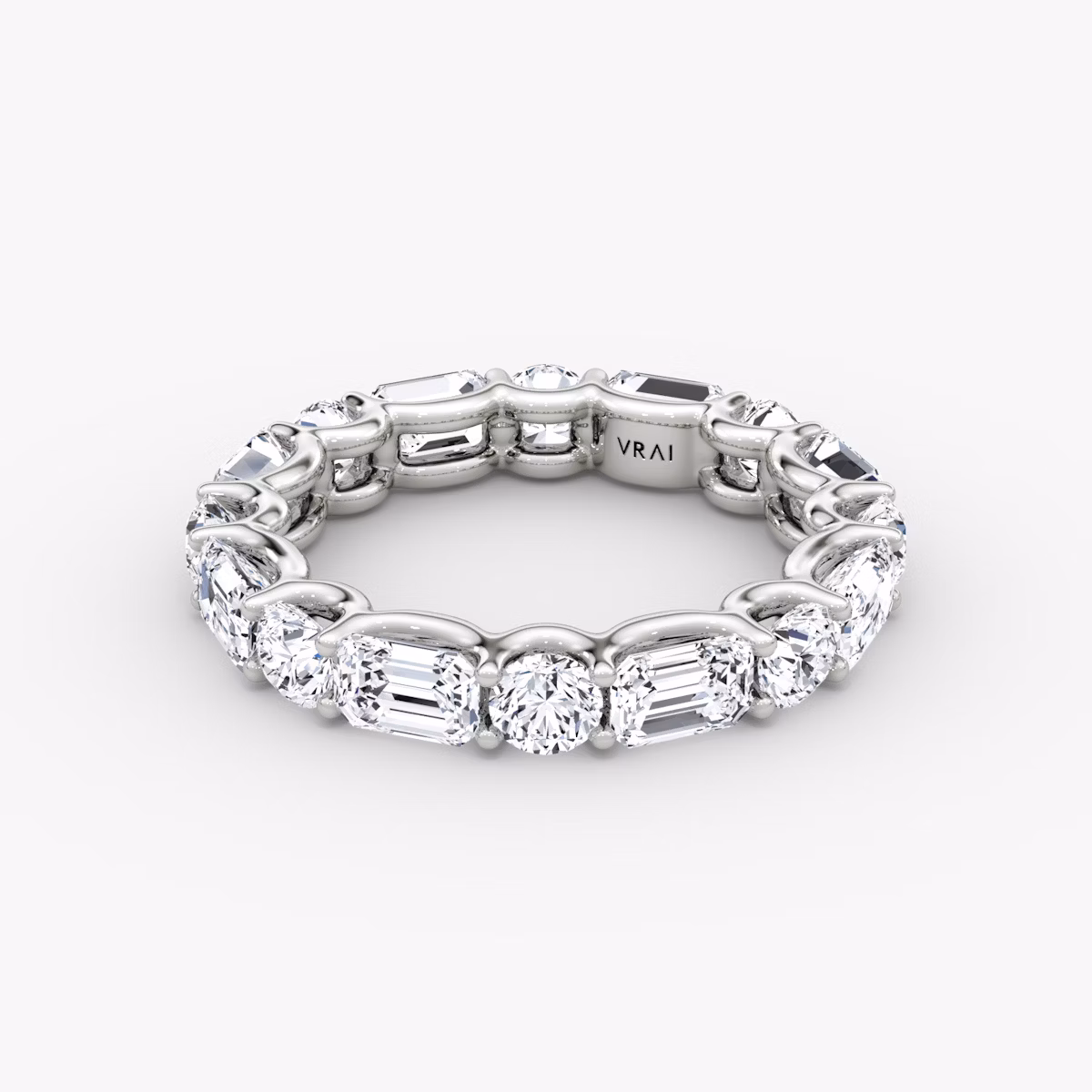 Alternating Shapes Eternity Ring | Rund und Emerald | 18k | Weißgold