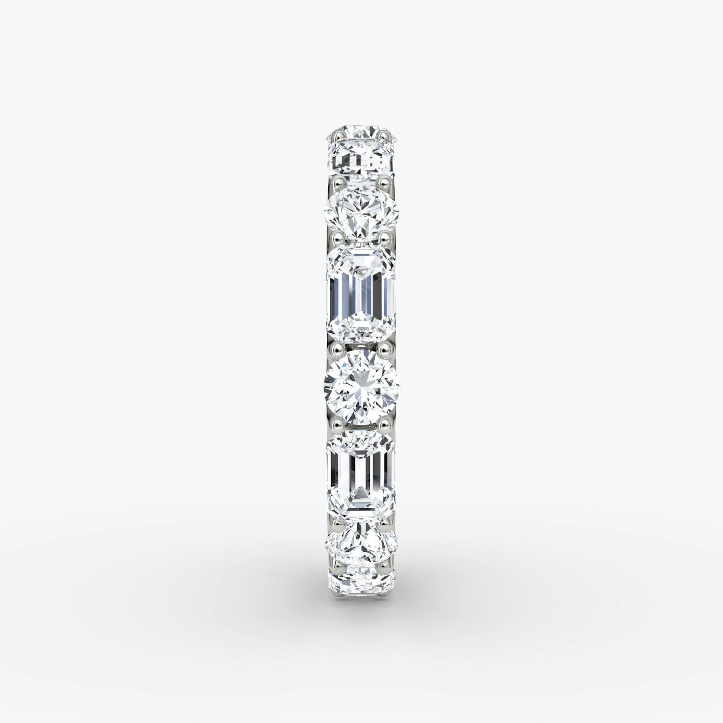 Alternating Shapes Eternity Ring | Rund und Emerald | Platin