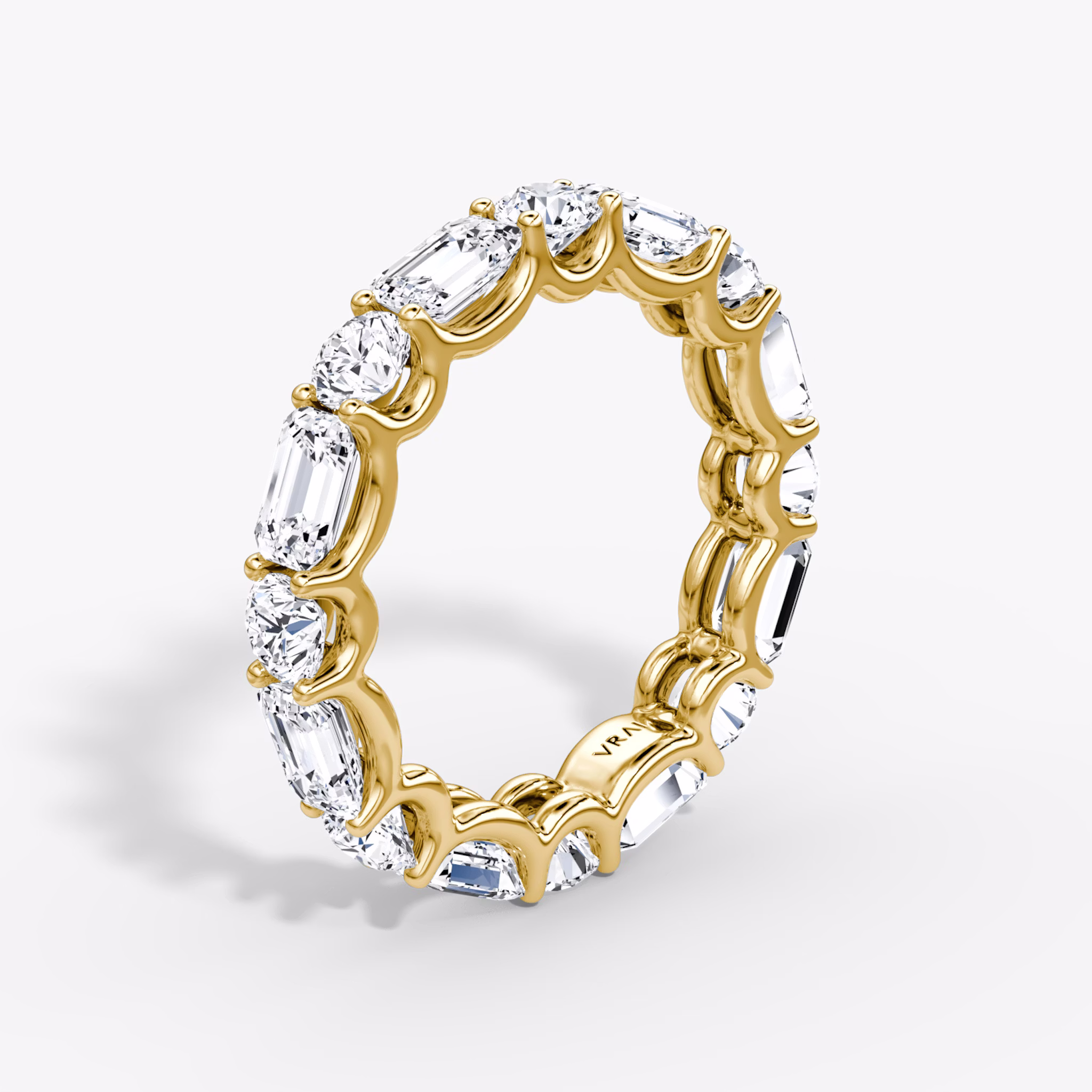 Alternating Shapes Eternity Ring | Rund und Emerald | 18k | Gelbgold