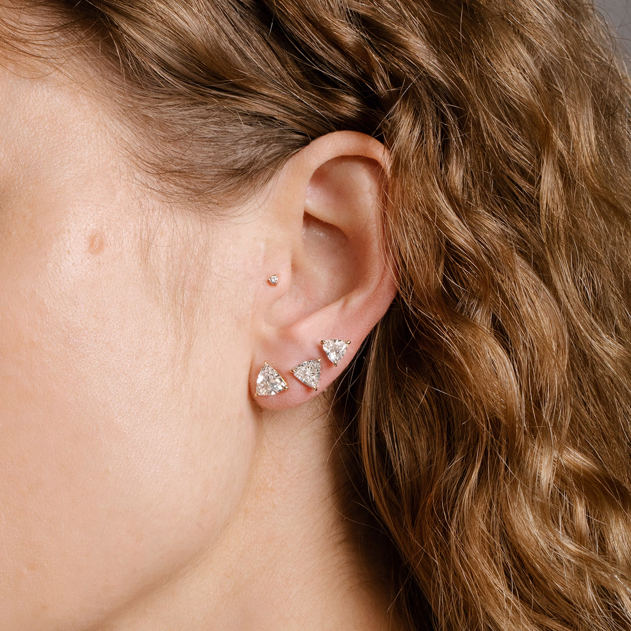 VRAI Solitaire Stud | Trillion | 14k | White Gold | caratWeight: 0.75ct