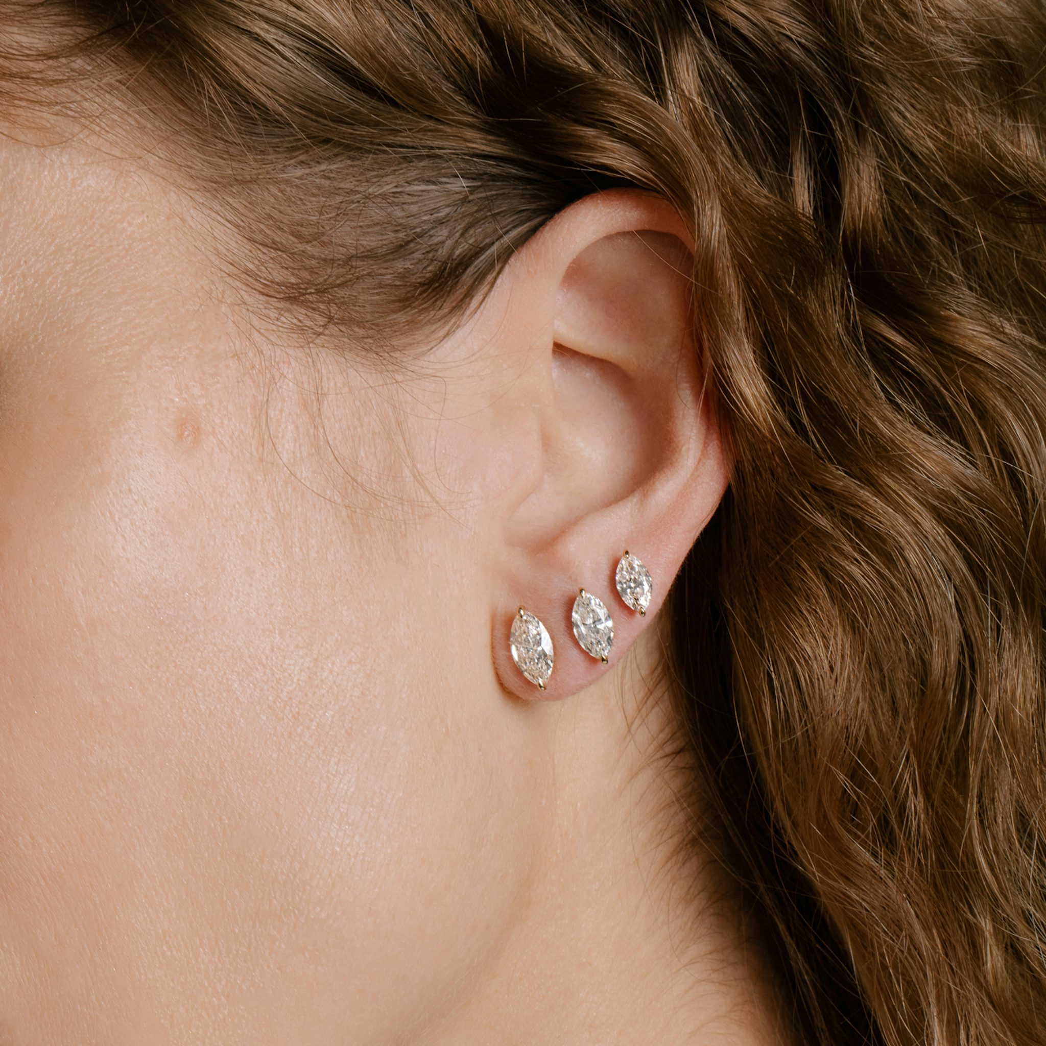 Pendiente Solitario VRAI | Marquise | 14k | Oro blanco | caratWeight: 0.75ct