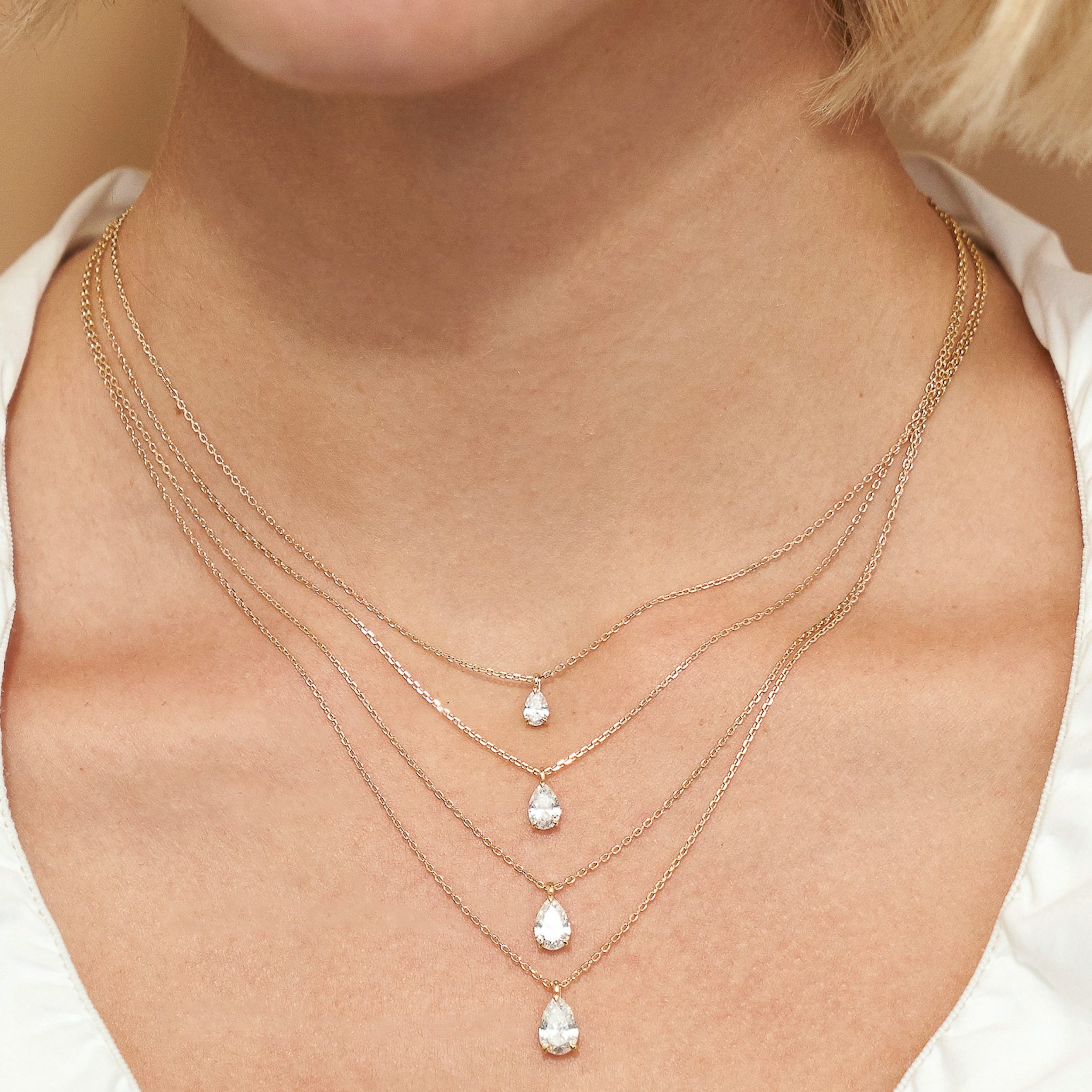 VRAI Solitaire Pendant | Pear | 14k | Yellow Gold | caratWeight: other