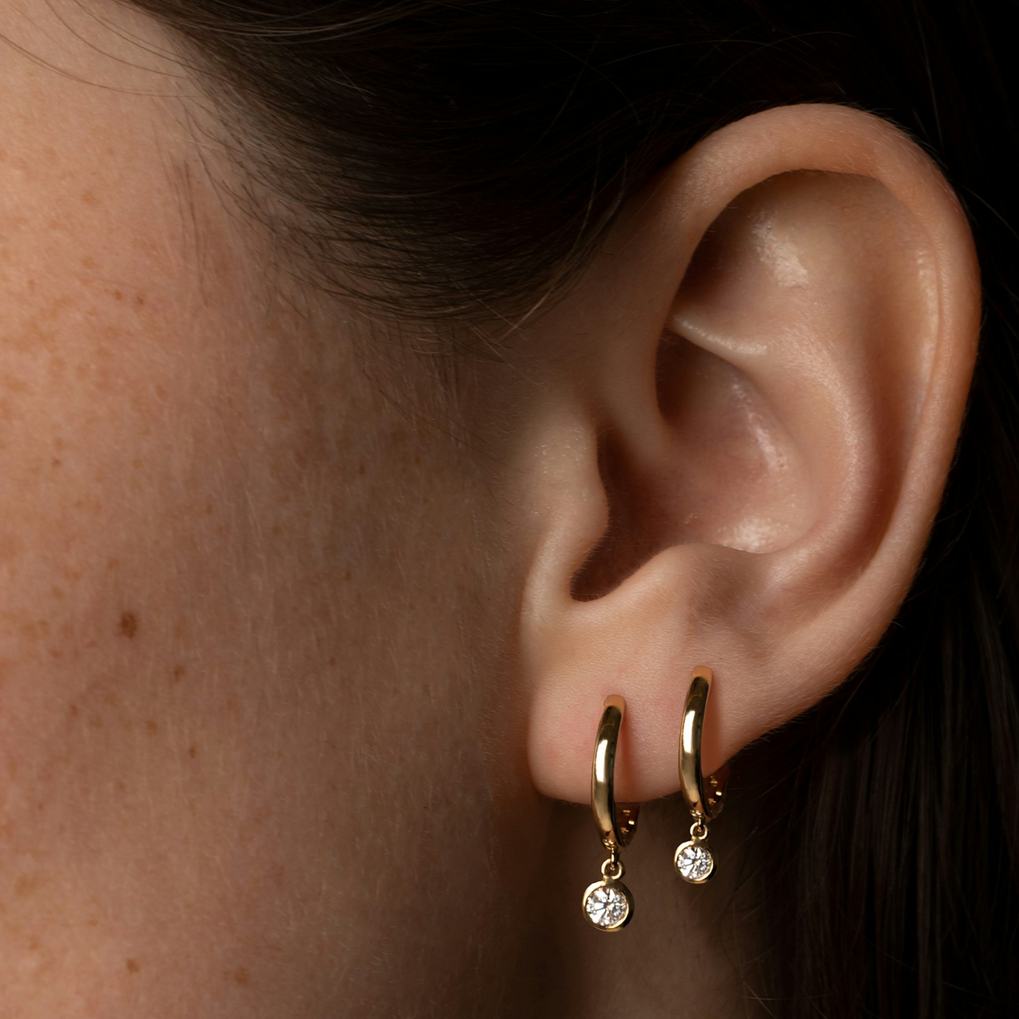 Knife-Edge Bezel Drop Huggie Hoop | Round Brilliant | 14k | Yellow Gold | caratWeight: 0.25ct