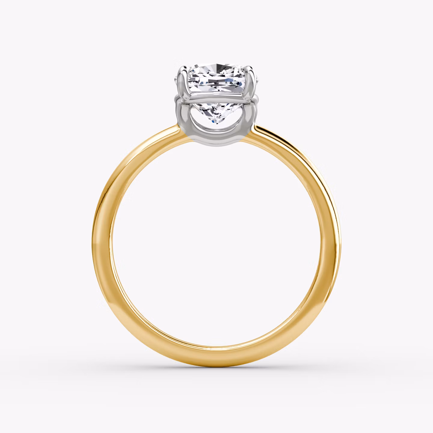 Anillo de compromiso Signature | Cojín | 18k | Oro amarillo y platino | bandAccent: Simple | bandWidth: standard | hiddenHalo: no | diamondOrientation: horizontal | caratWeight: other