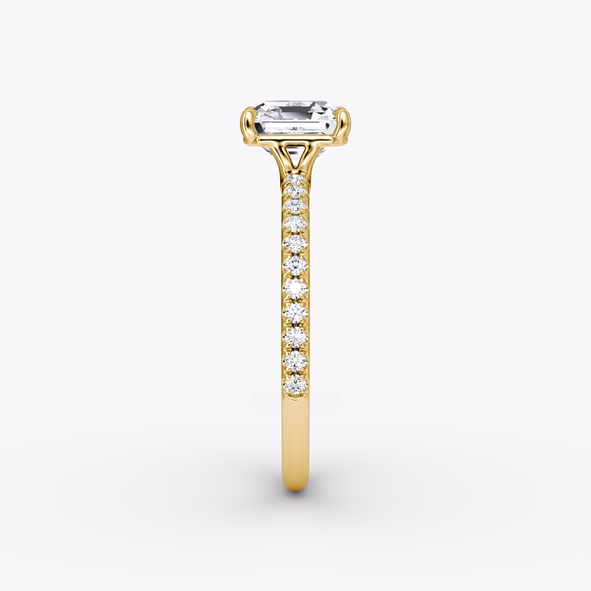 The Signature | Asscher | 18k | Yellow Gold | bandAccent: Pavé | bandWidth: standard | hiddenHalo: no | diamondOrientation: vertical | caratWeight: other