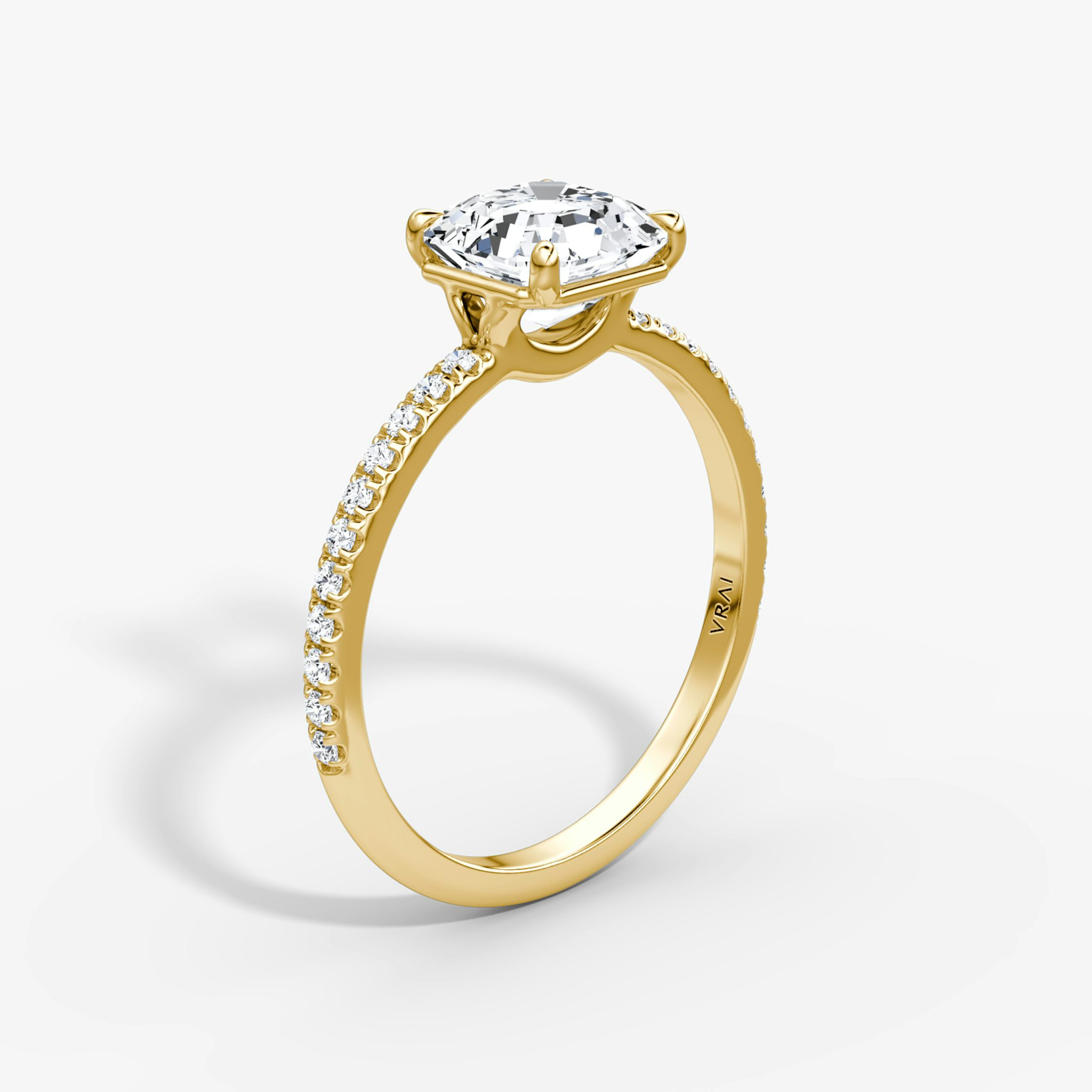 The Signature | Asscher | 18k | Yellow Gold | bandAccent: Pavé | bandWidth: standard | hiddenHalo: no | diamondOrientation: vertical | caratWeight: other