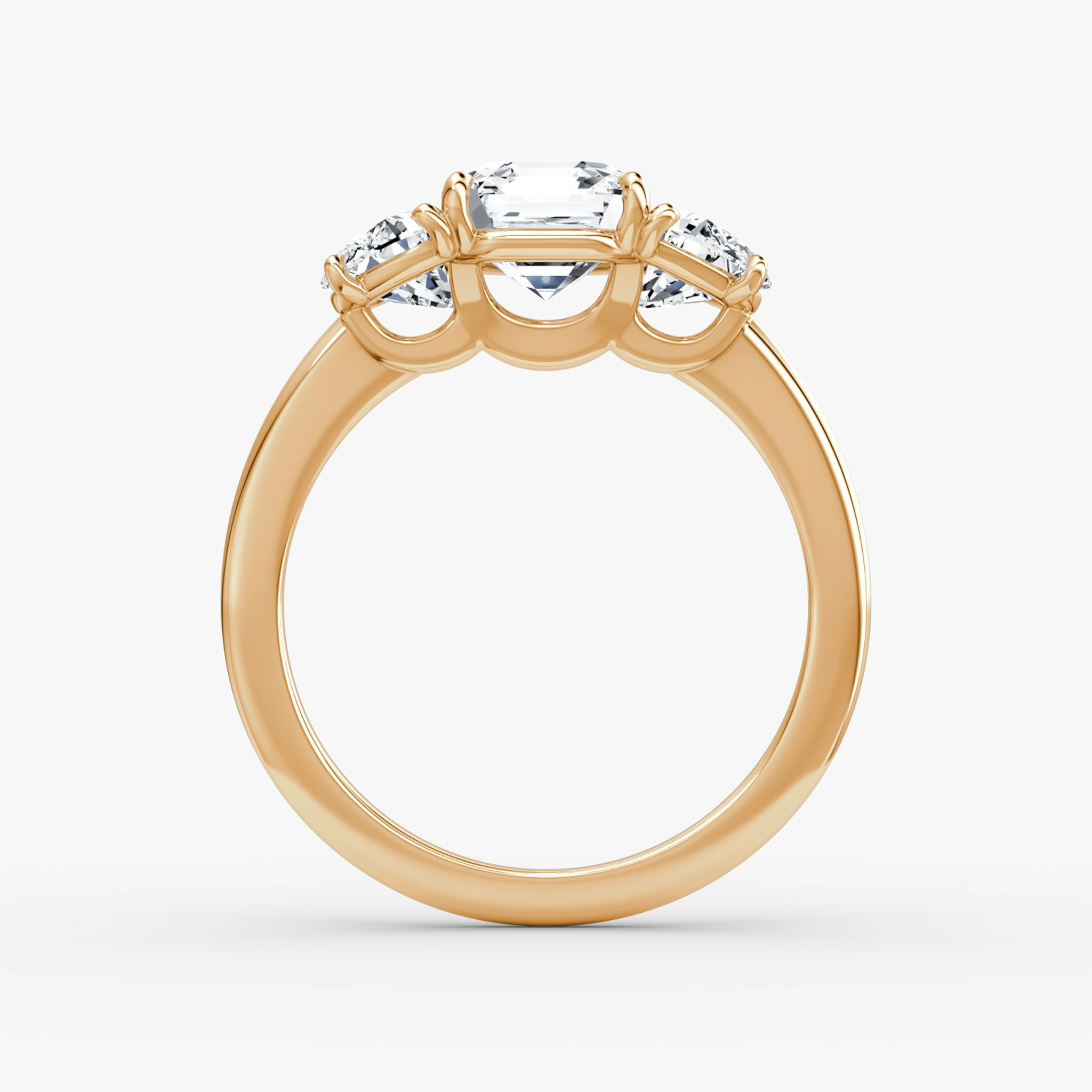 Anillo de compromiso Three Stone | Asscher | 14k | Oro rosa | bandAccent: Simple | sideStoneCarat: 0.50ct | sideStoneShape: Media Luna | diamondOrientation: vertical | caratWeight: other