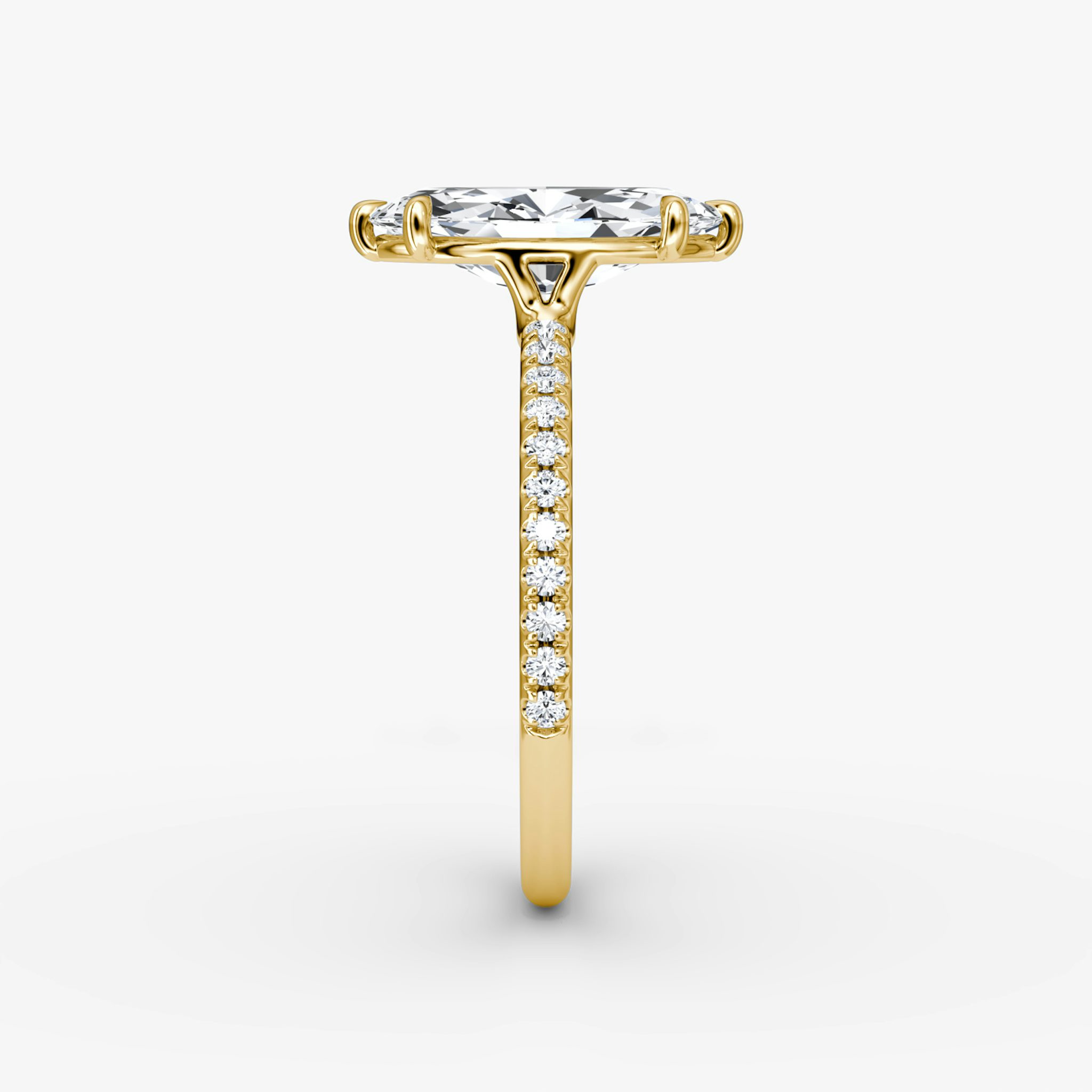 The Signature | Marquise | 18k | Yellow Gold | bandAccent: Pavé | bandWidth: standard | hiddenHalo: no | diamondOrientation: vertical | caratWeight: other