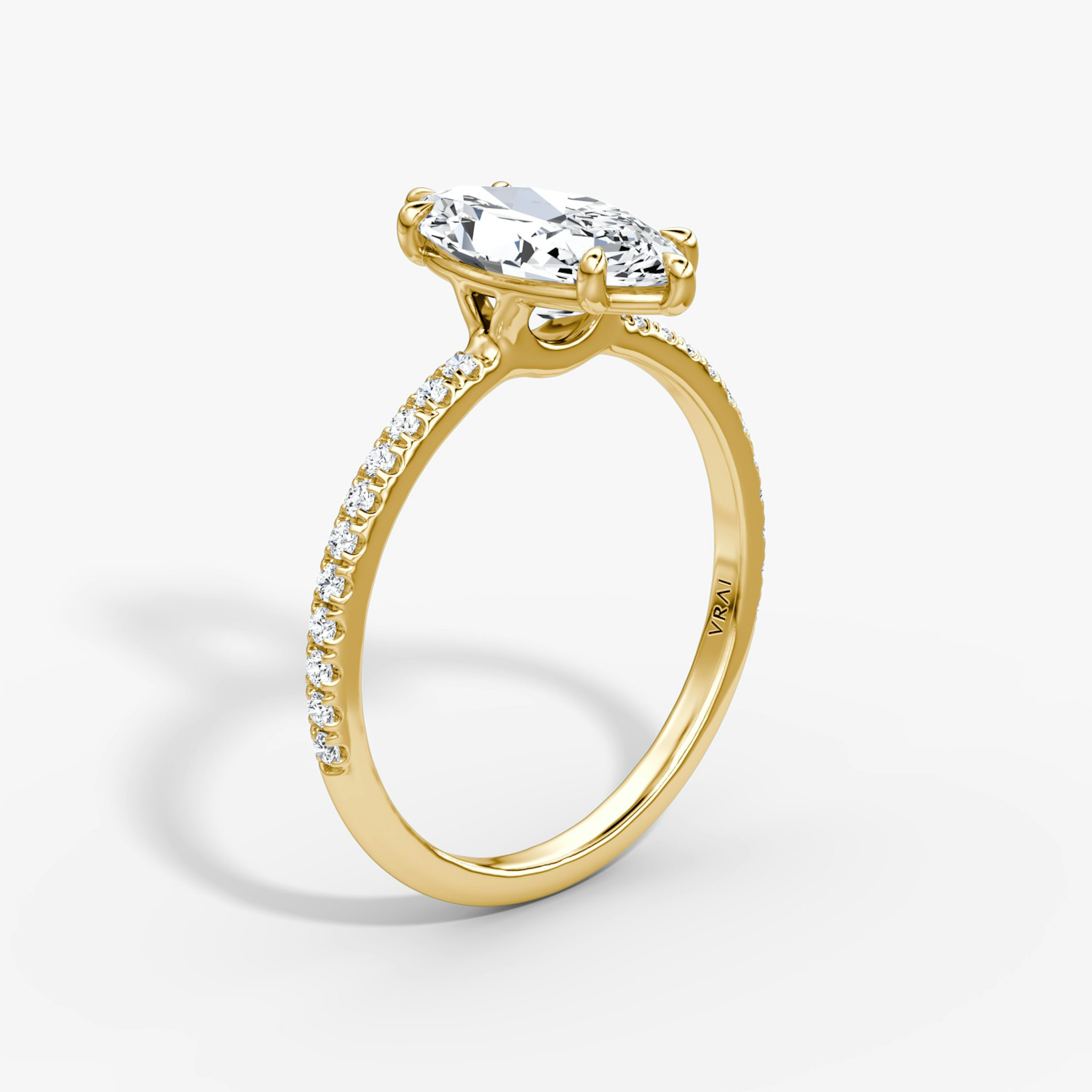 The Signature | Marquise | 18k | Yellow Gold | bandAccent: Pavé | bandWidth: standard | hiddenHalo: no | diamondOrientation: vertical | caratWeight: other