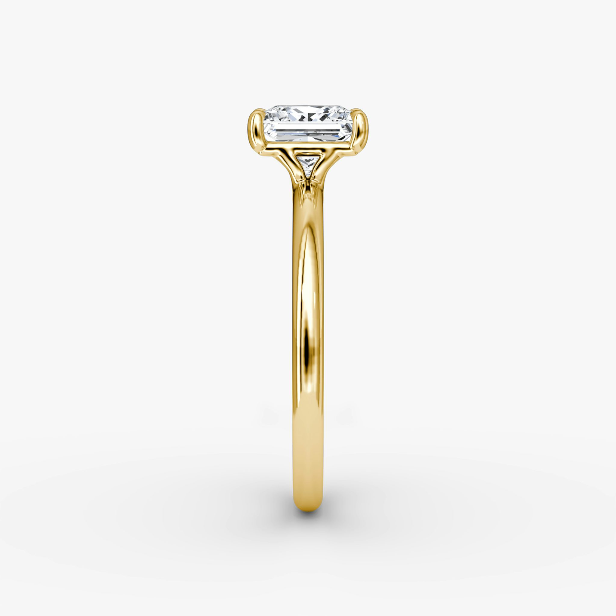 The Signature | Princess | 18k | Yellow Gold | bandAccent: Plain | bandWidth: standard | hiddenHalo: no | diamondOrientation: vertical | caratWeight: other