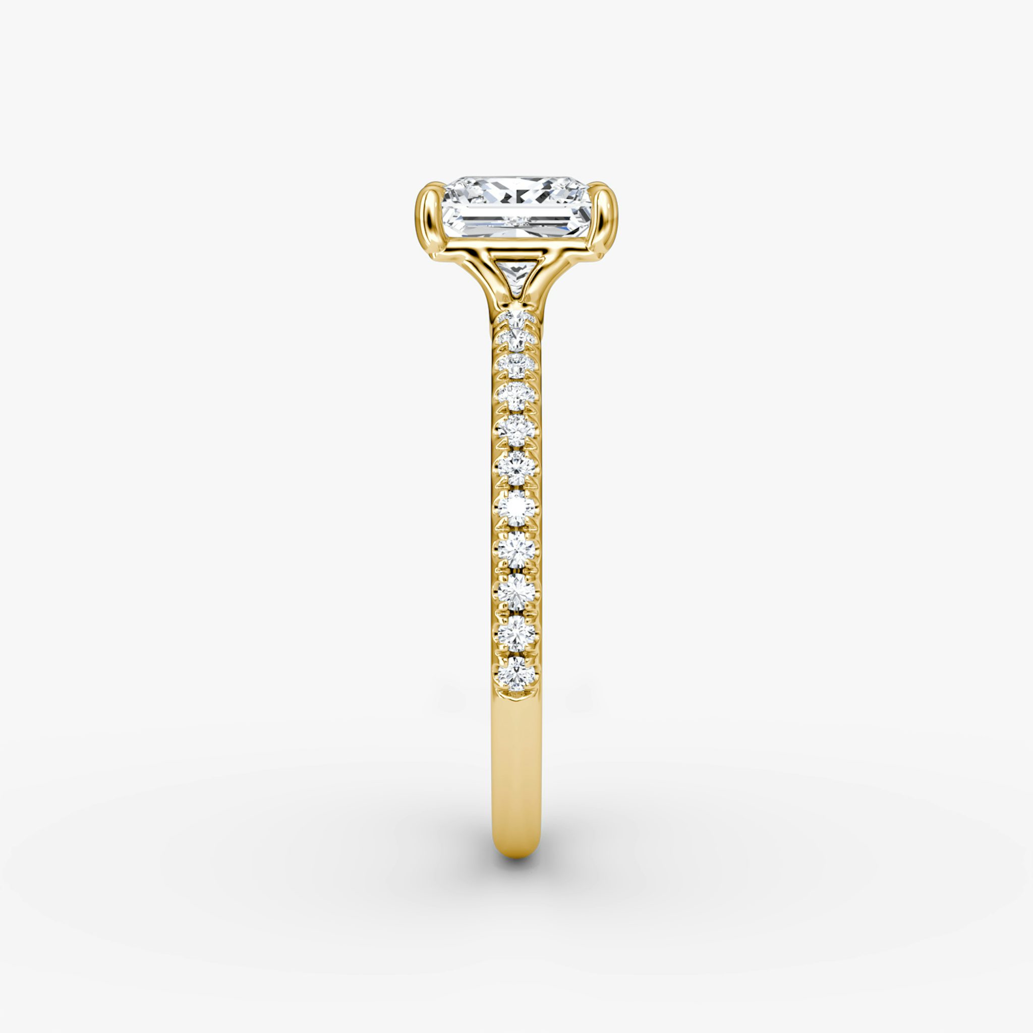 The Signature | Princess | 18k | Yellow Gold | bandAccent: Pavé | bandWidth: standard | hiddenHalo: no | diamondOrientation: vertical | caratWeight: other