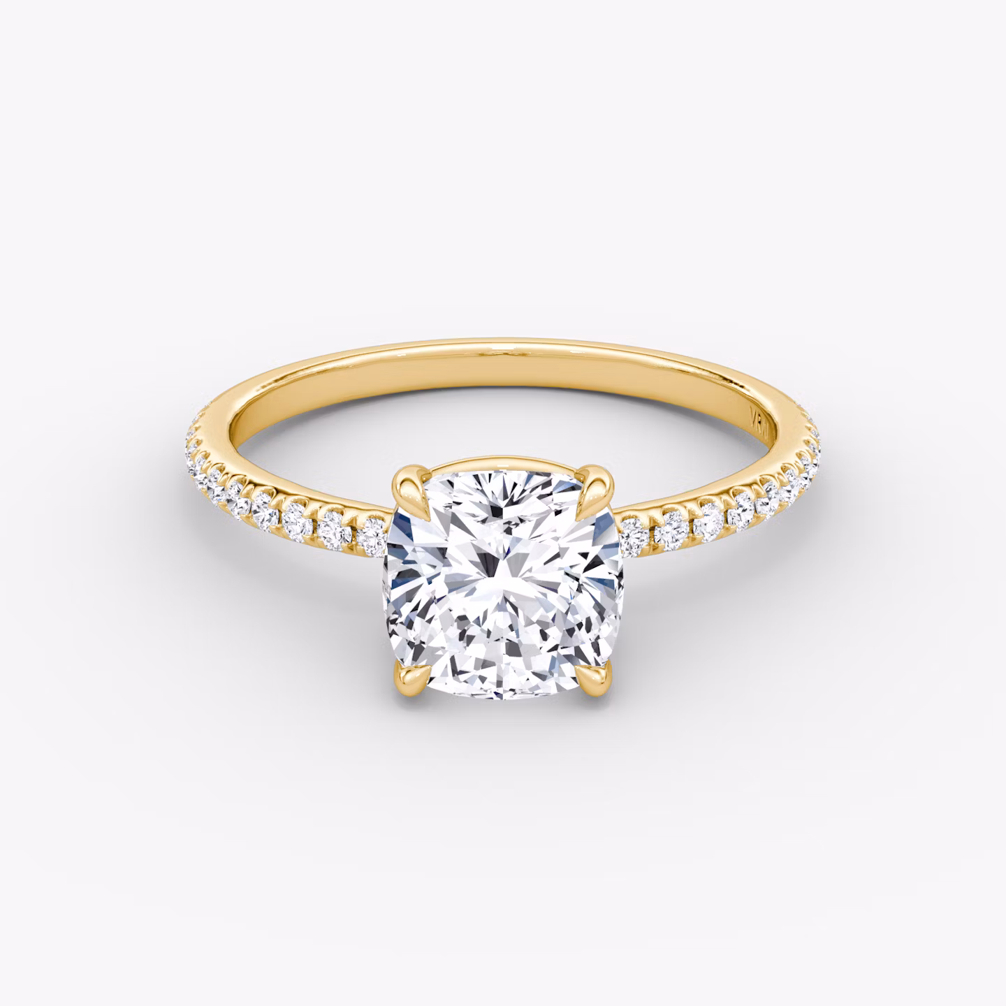 Signature | Cushion | 18k | Gelbgold | bandAccent: Mit Pavé-Besatz | bandWidth: standard | hiddenHalo: no | diamondOrientation: vertical | caratWeight: other