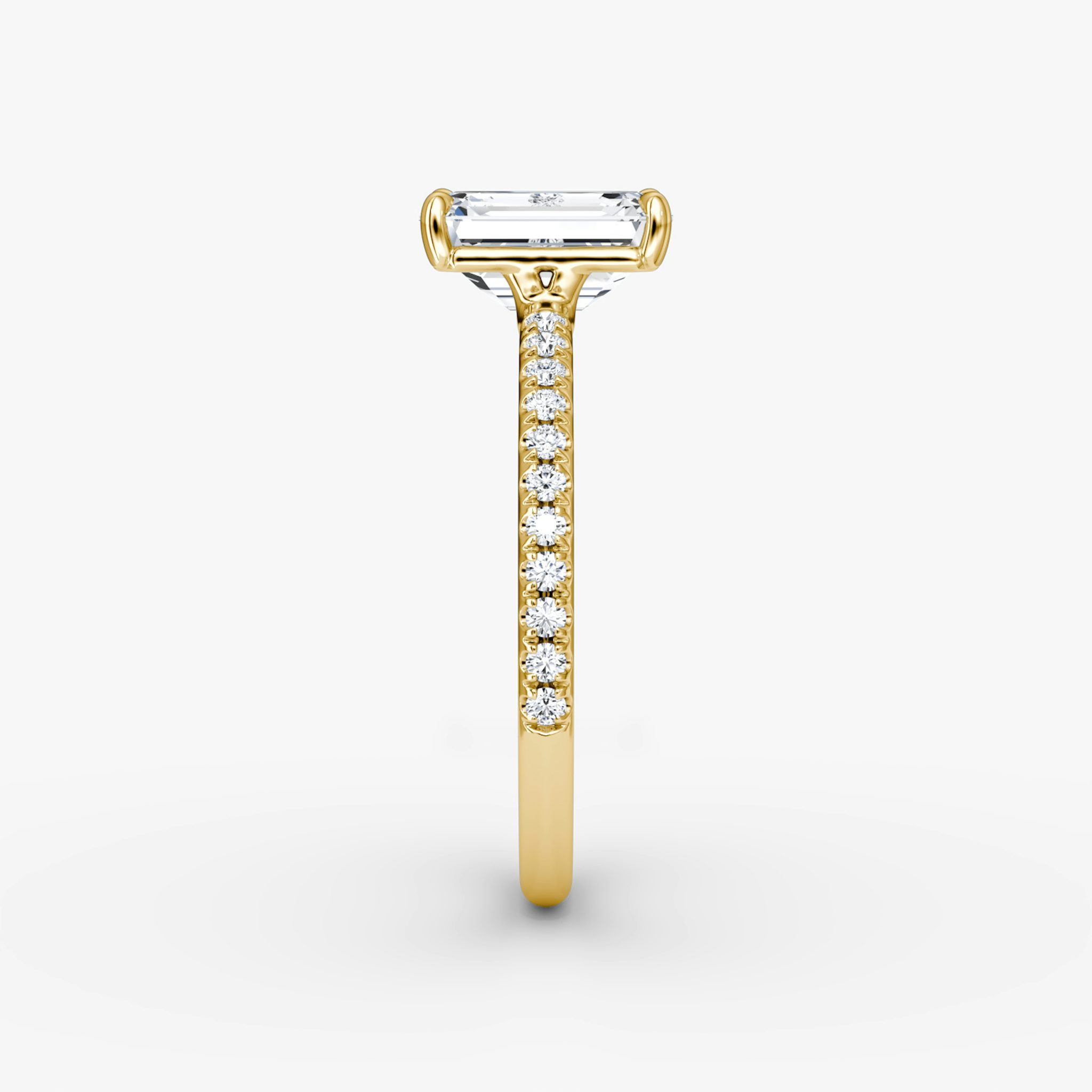 The Signature | Emerald | 18k | Yellow Gold | bandAccent: Pavé | bandWidth: standard | hiddenHalo: no | diamondOrientation: vertical | caratWeight: other