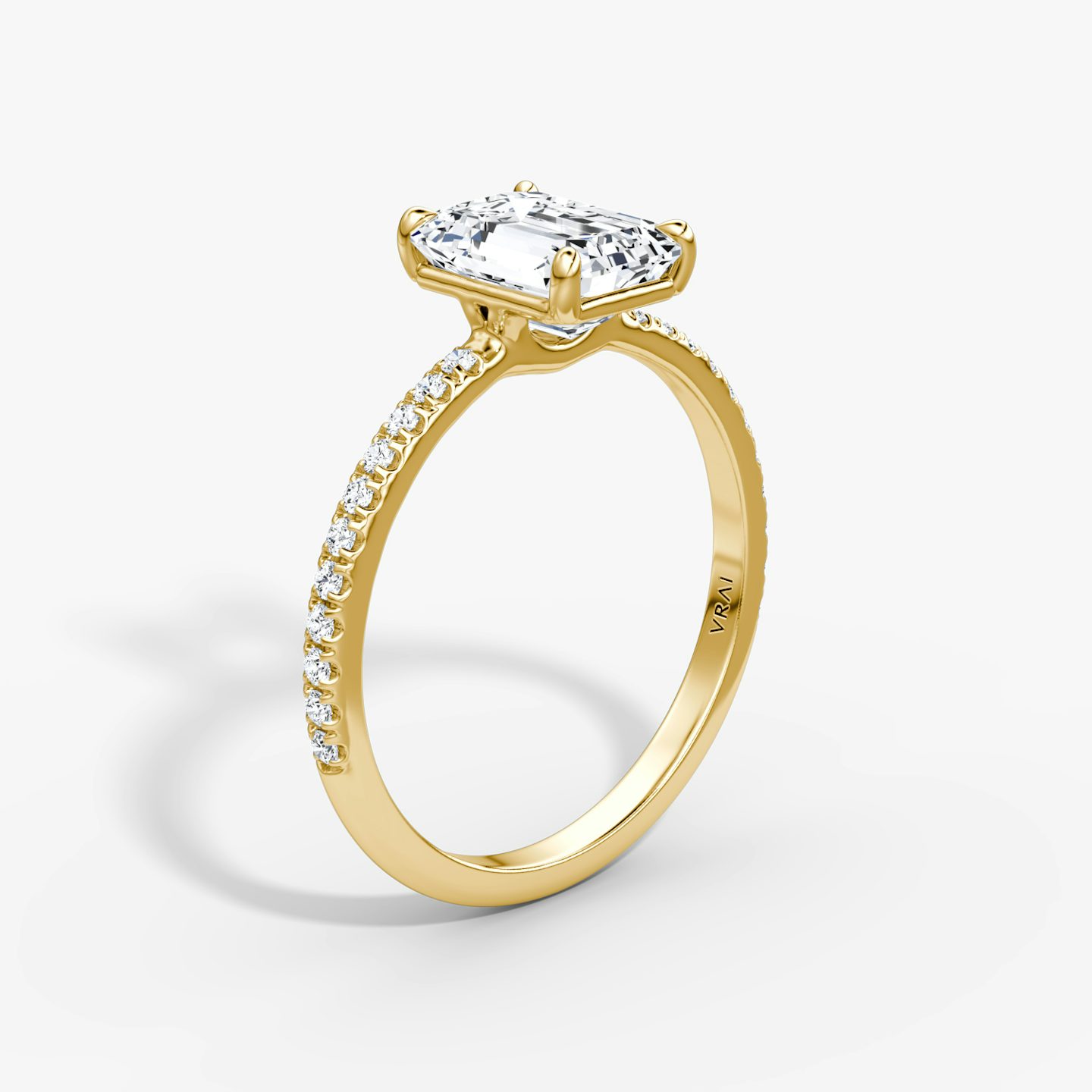 The Signature | Emerald | 18k | Yellow Gold | bandAccent: Pavé | bandWidth: standard | hiddenHalo: no | diamondOrientation: vertical | caratWeight: other