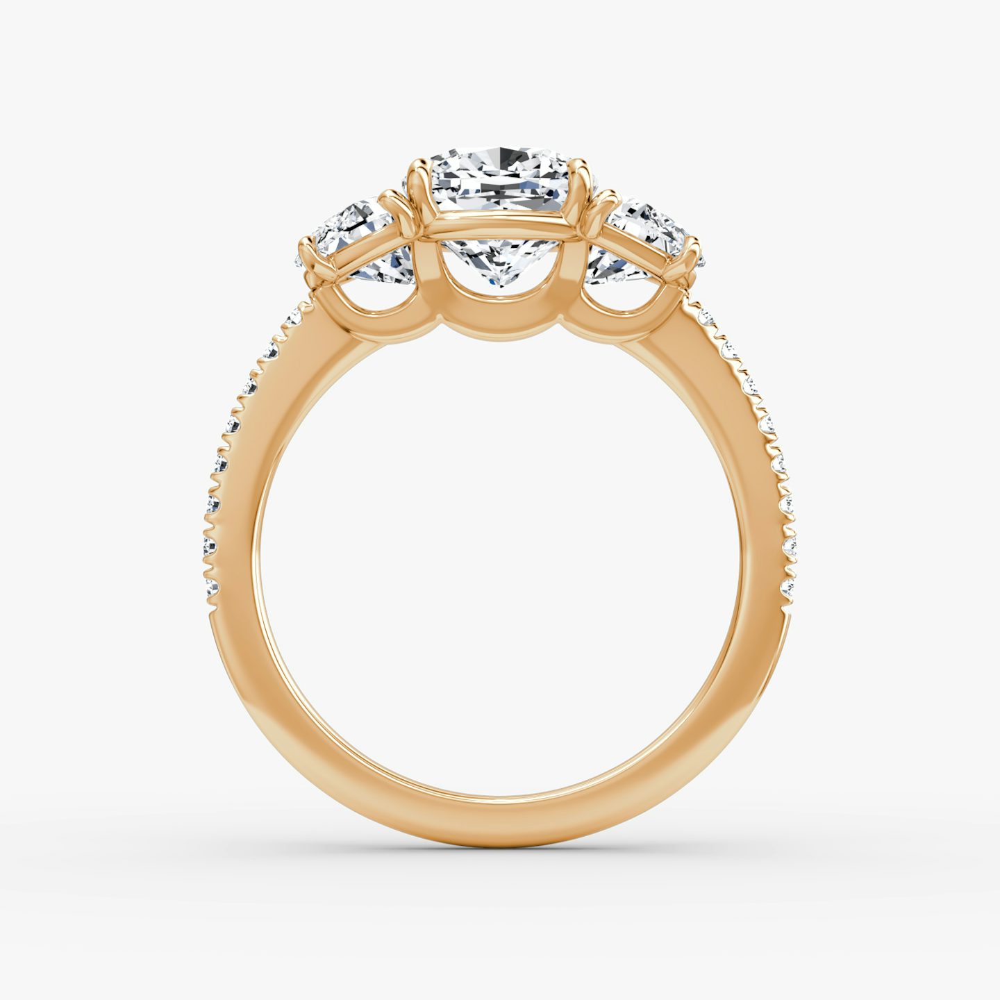 Three Stone | Cushion | 14k | Roségold | bandAccent: Mit Pavé-Besatz | sideStoneCarat: 0.50ct | sideStoneShape: Halbmond | diamondOrientation: vertical | caratWeight: other