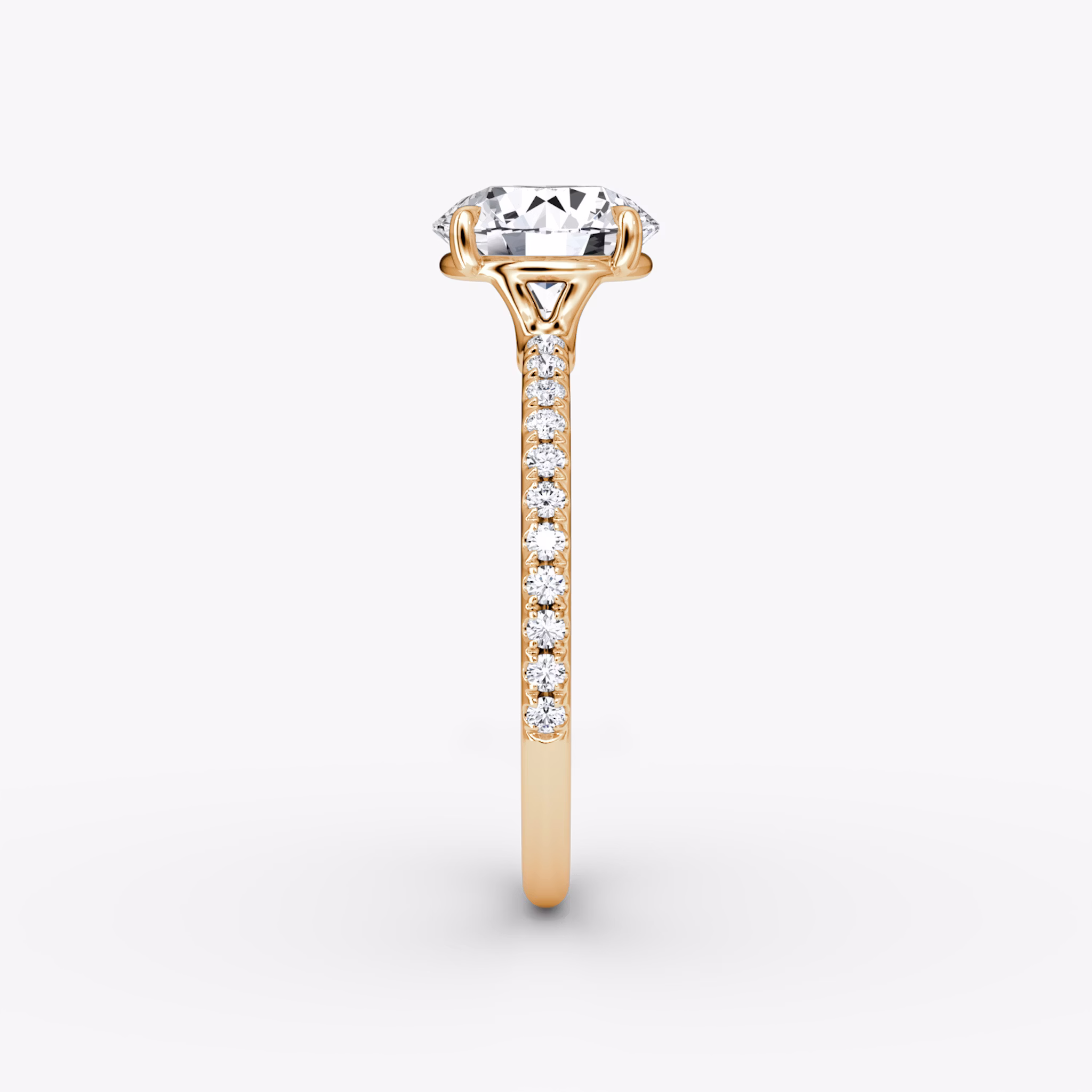 Signature | Rund | 14k | Roségold | bandAccent: Mit Pavé-Besatz | bandWidth: standard | caratWeight: other | hiddenHalo: no | diamondOrientation: vertical