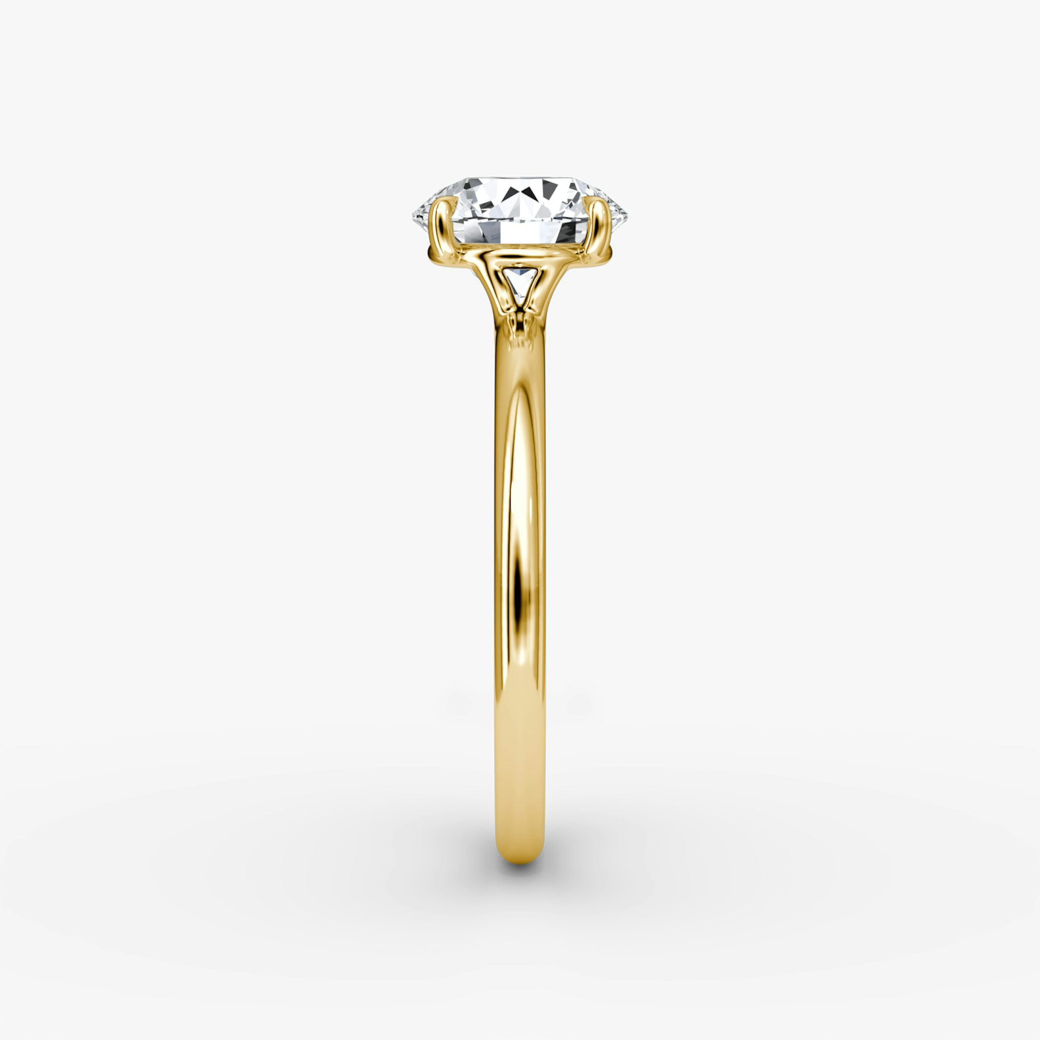 The Signature | Round Brilliant | 18k | Yellow Gold | bandAccent: Plain | bandWidth: standard | caratWeight: other | hiddenHalo: no | diamondOrientation: vertical