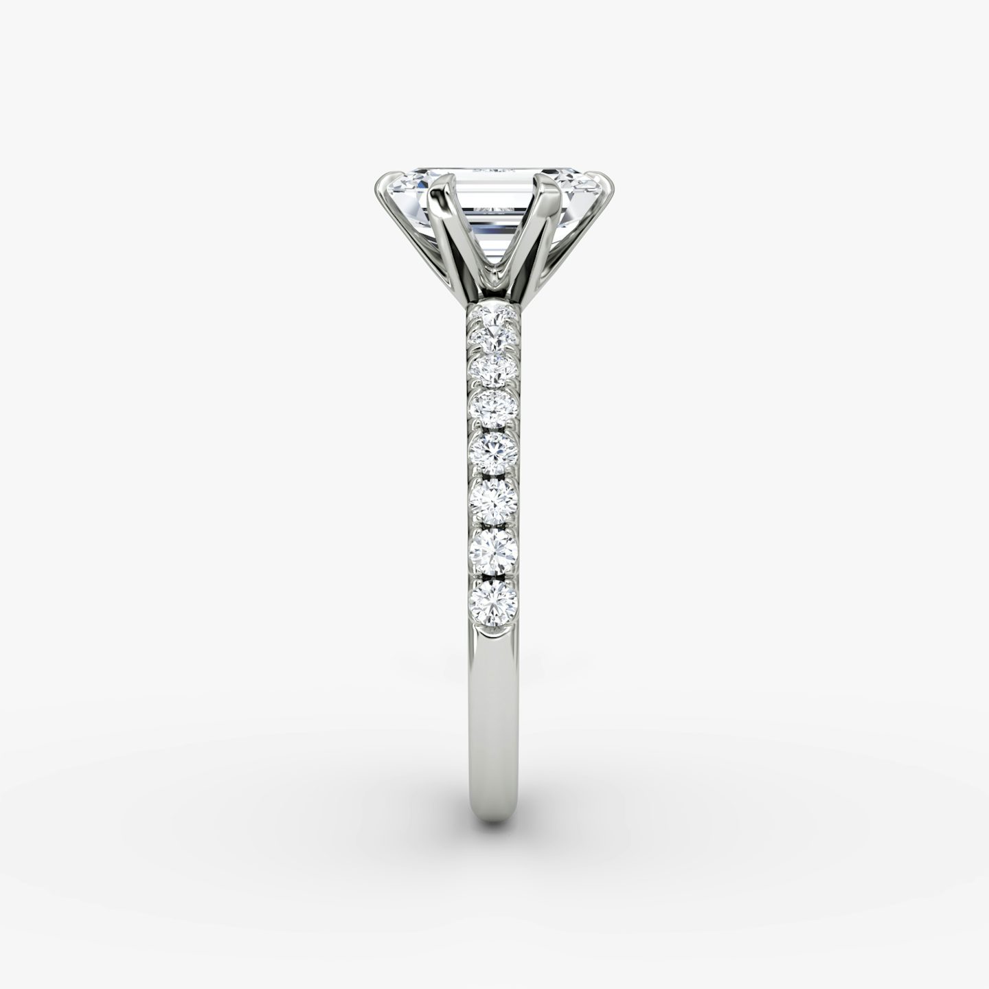The V | Emerald | 18k | White Gold | bandAccent: Pavé | diamondOrientation: vertical | caratWeight: other