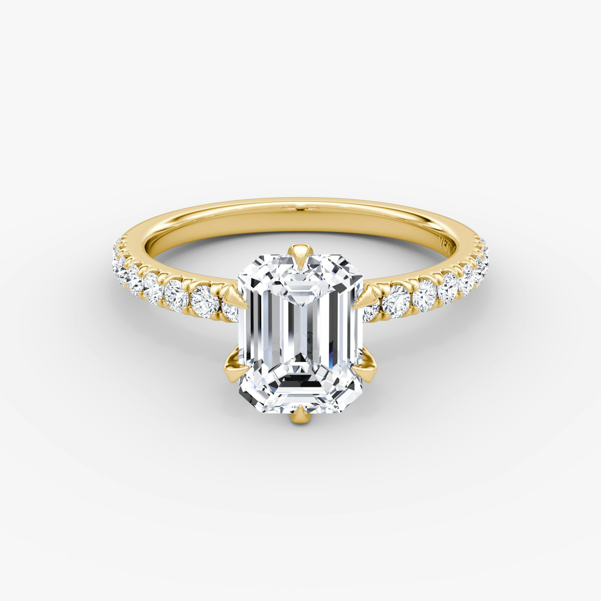 The V | Emerald | 18k | Yellow Gold | bandAccent: Pavé | diamondOrientation: vertical | caratWeight: other