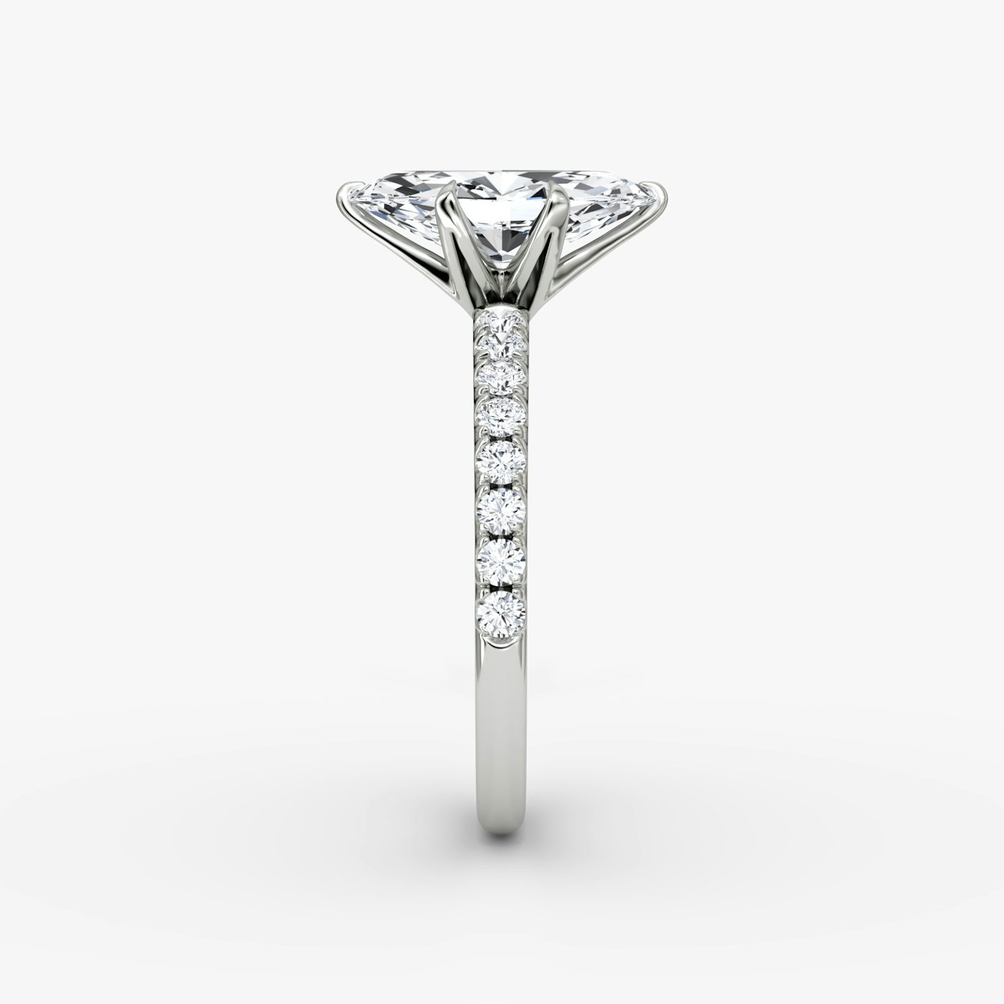 The V | Marquise | 18k | White Gold | bandAccent: Pavé | diamondOrientation: vertical | caratWeight: other