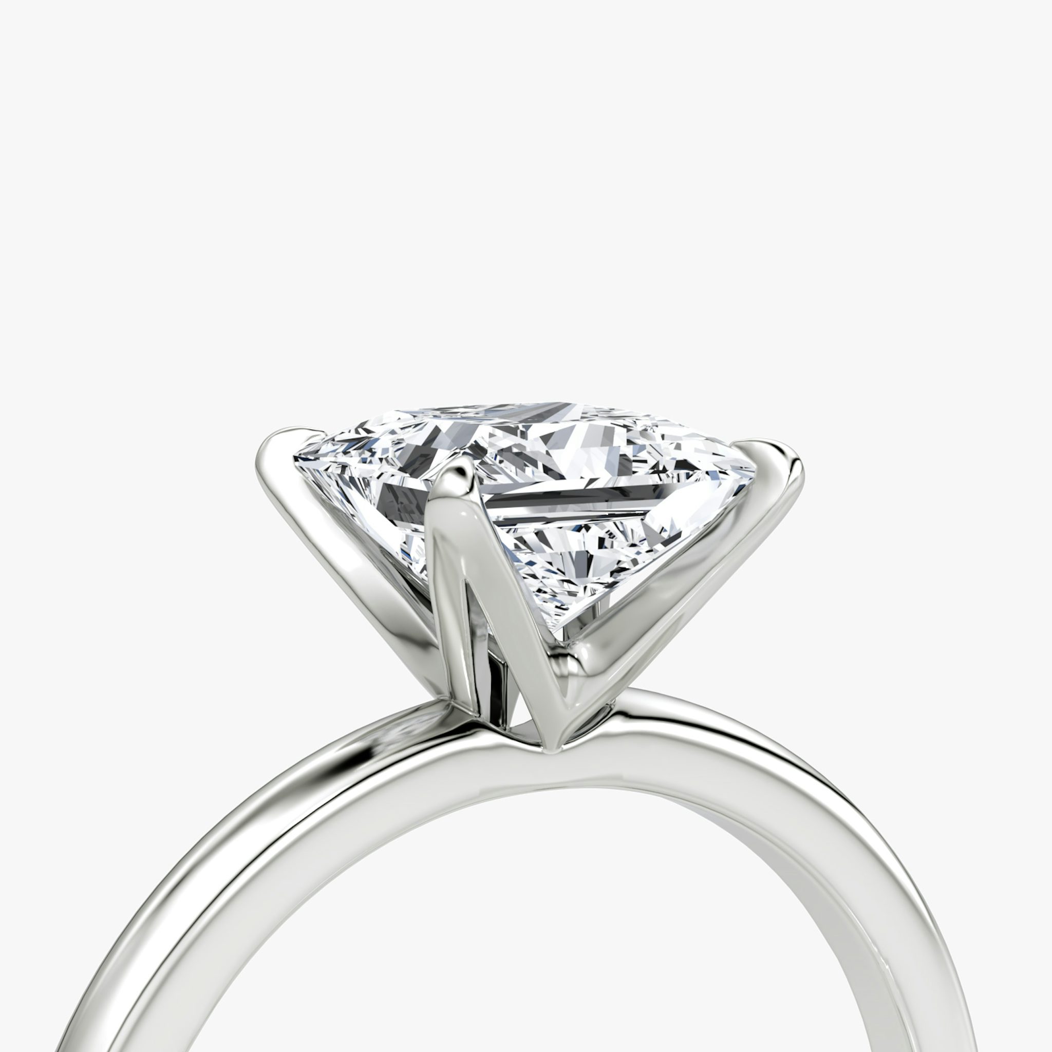 The V | Princess | Platinum | bandAccent: Plain | diamondOrientation: vertical | caratWeight: other