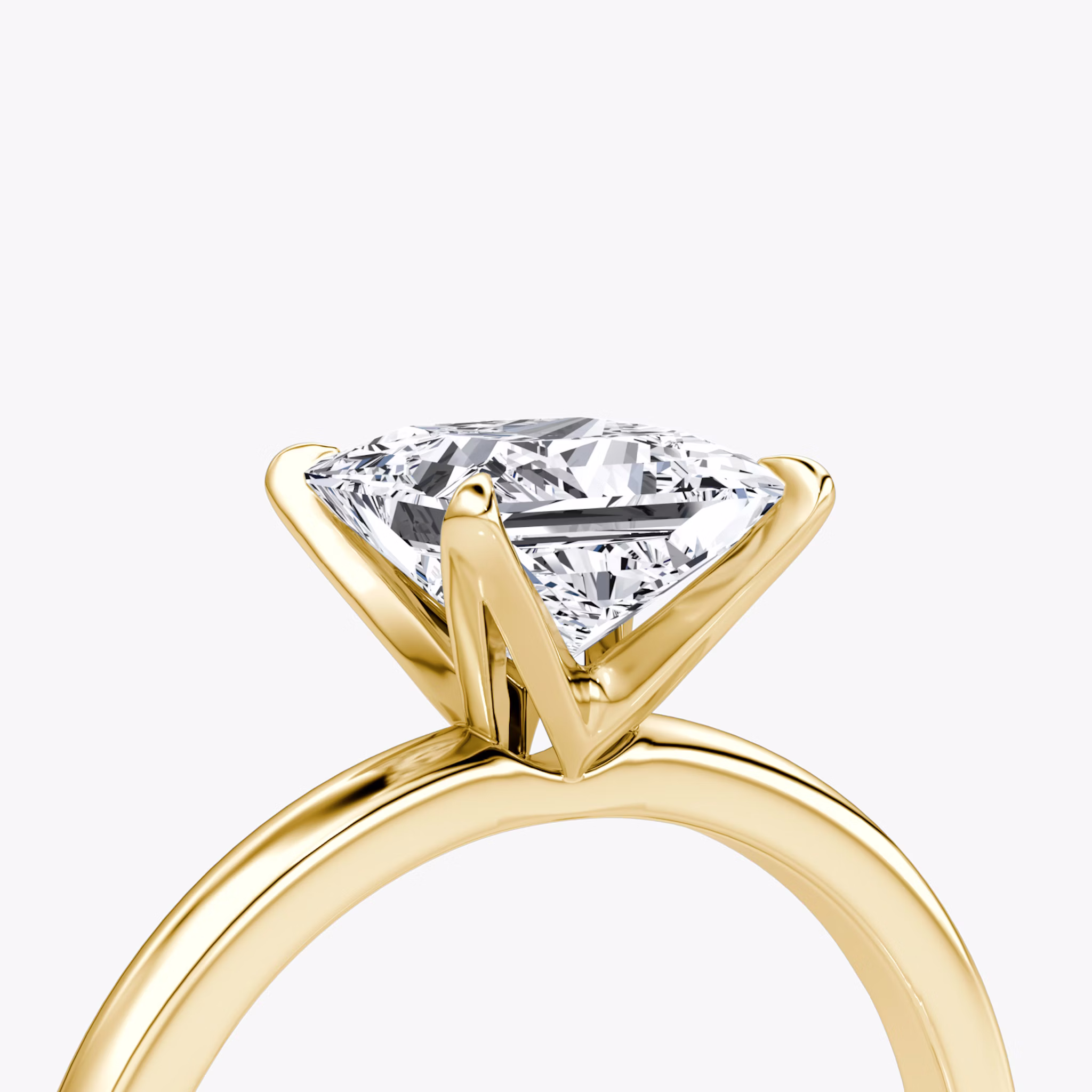 The V | Princess | 18k | Yellow Gold | bandAccent: Plain | diamondOrientation: vertical | caratWeight: other