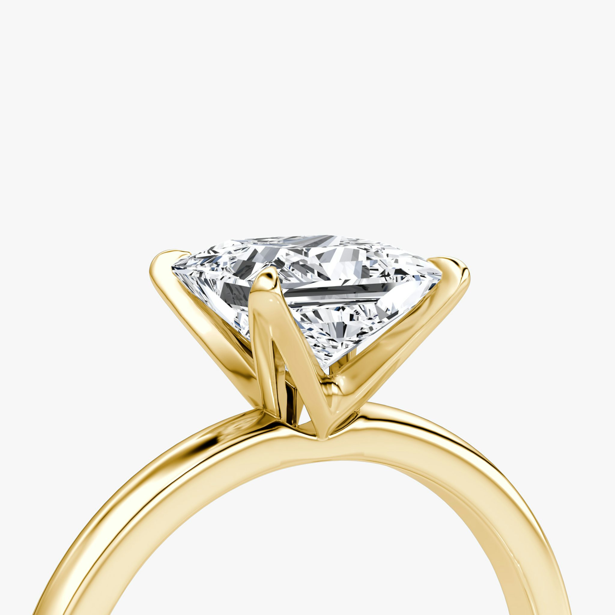 The V | Princess | 18k | Yellow Gold | bandAccent: Plain | diamondOrientation: vertical | caratWeight: other