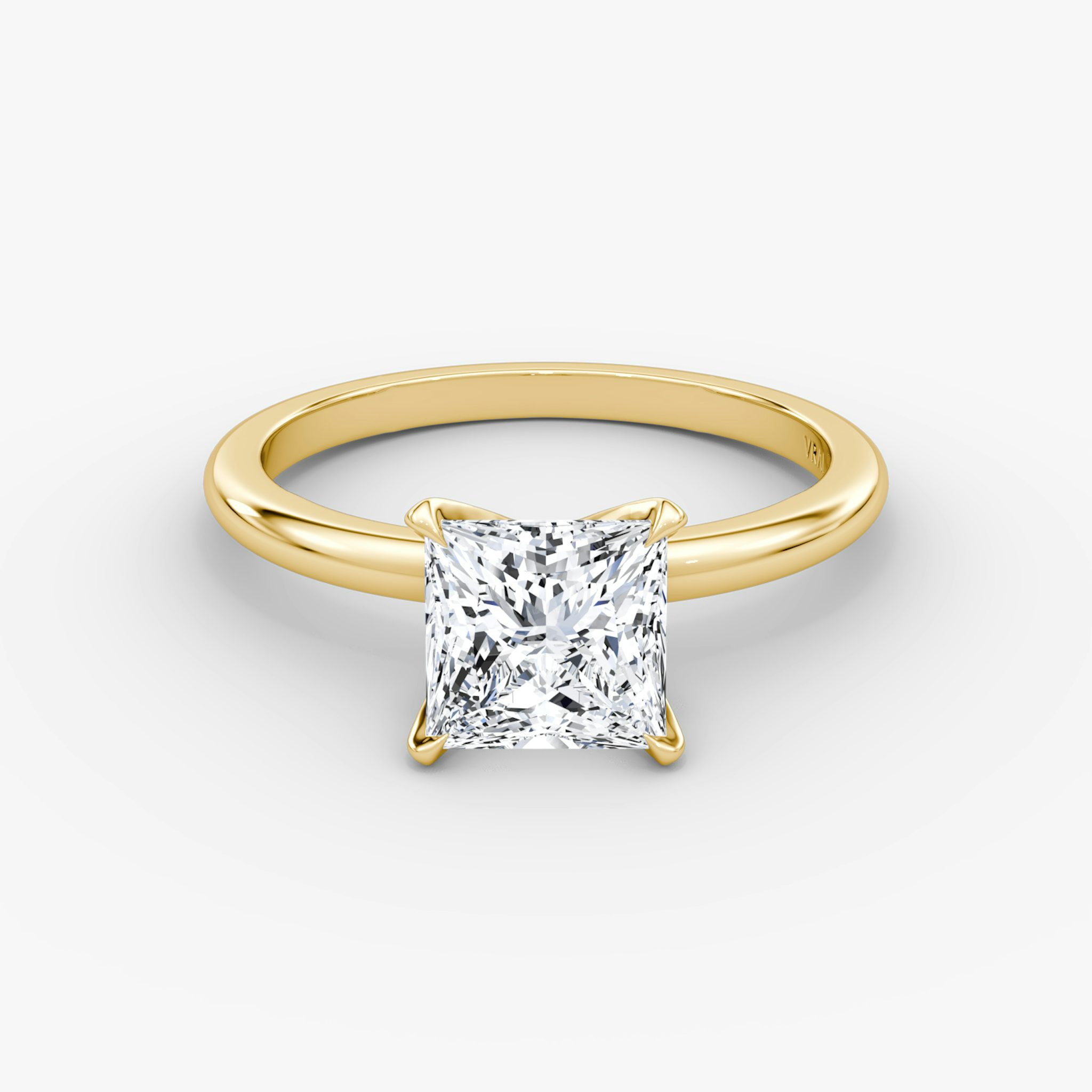 The V | Princess | 18k | Yellow Gold | bandAccent: Plain | diamondOrientation: vertical | caratWeight: other