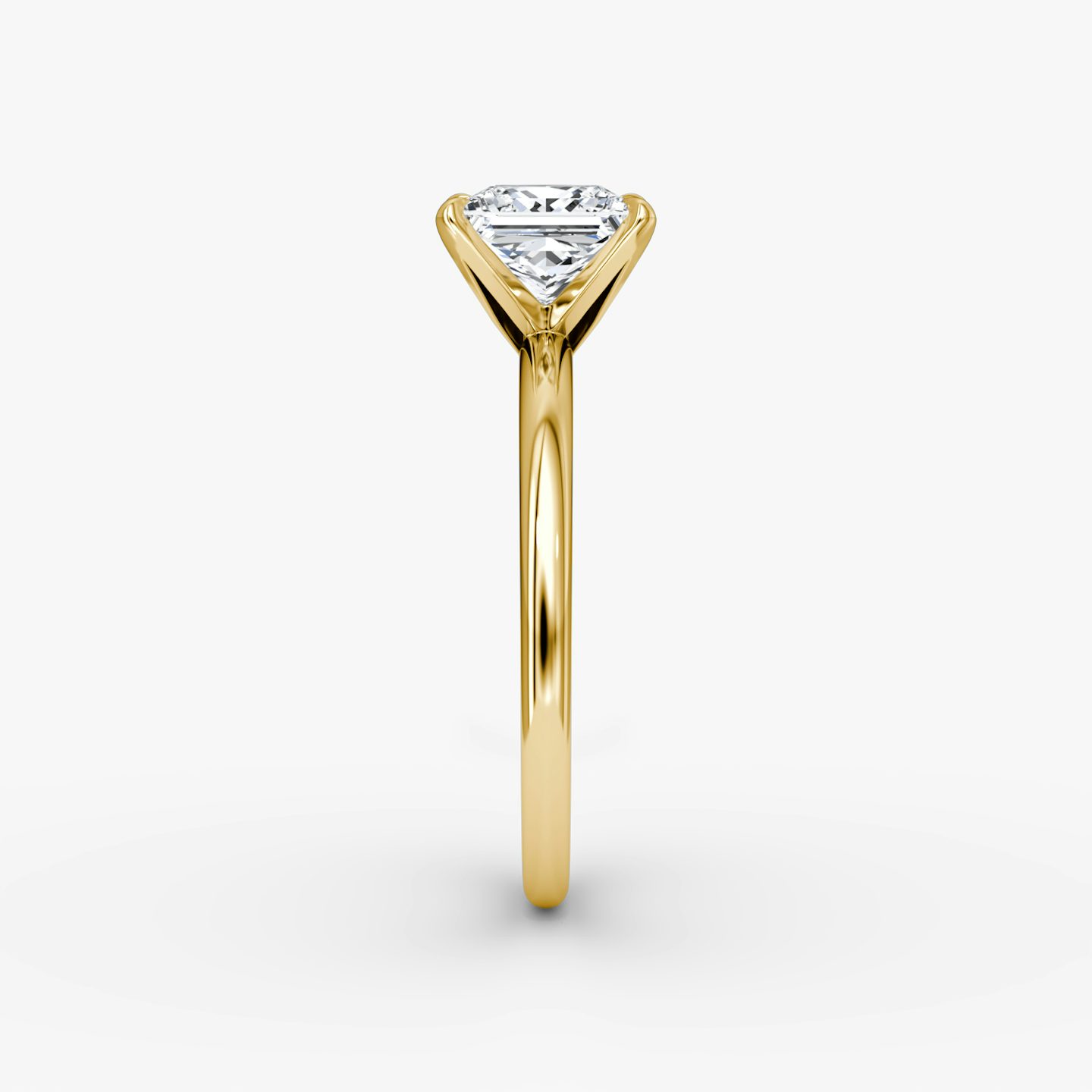 The V | Princess | 18k | Yellow Gold | bandAccent: Plain | diamondOrientation: vertical | caratWeight: other