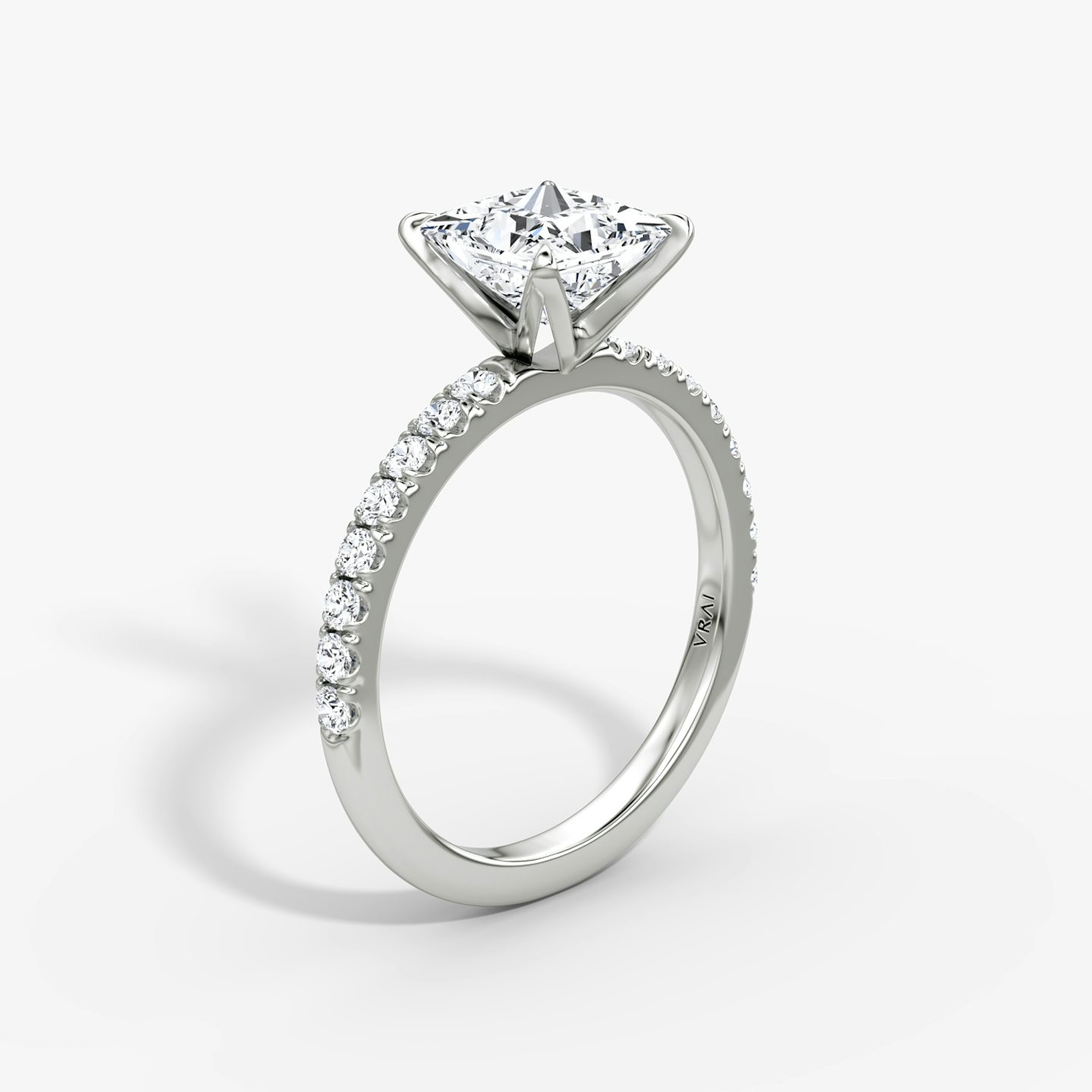 The V | Princess | 18k | White Gold | bandAccent: Pavé | diamondOrientation: vertical | caratWeight: other