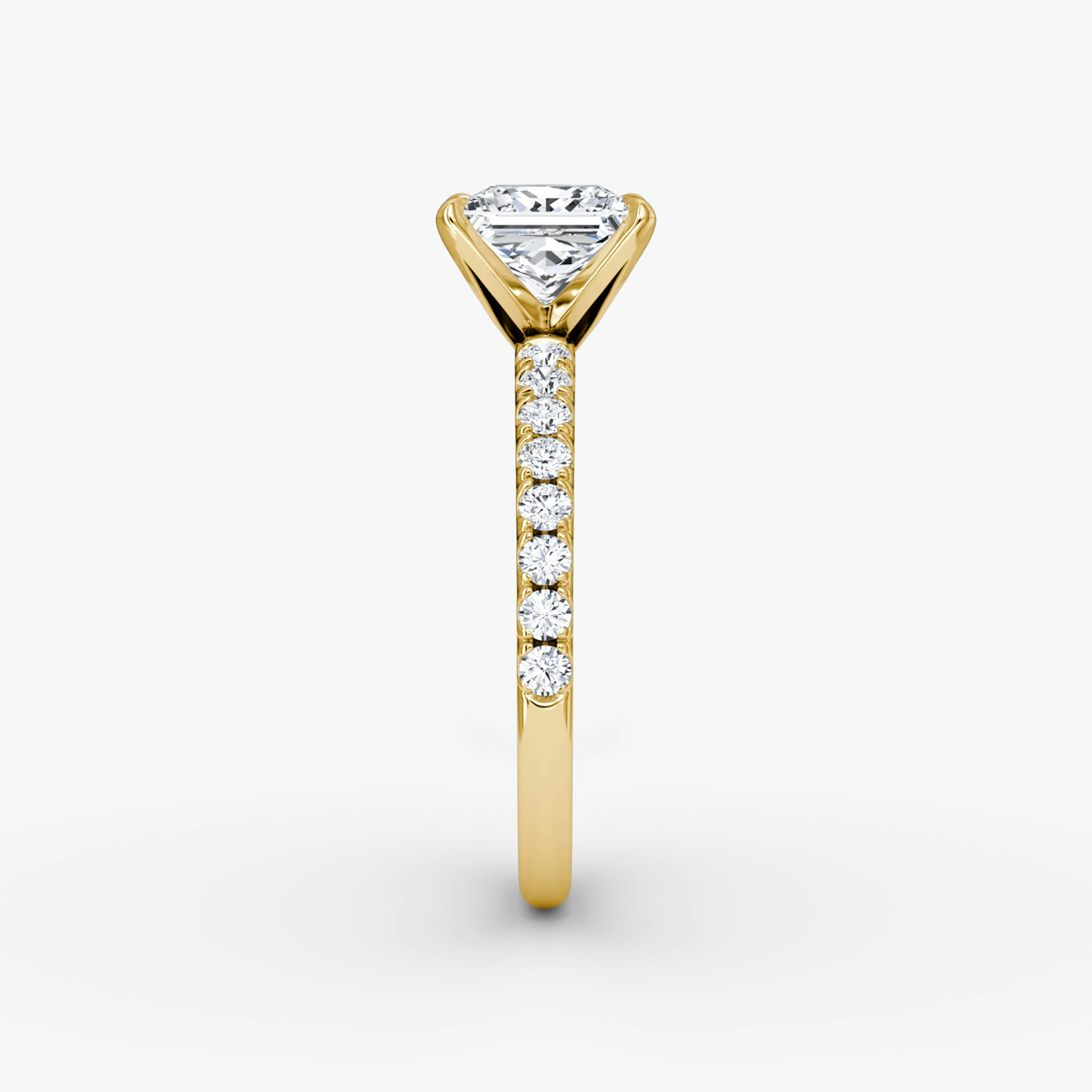 The V | Princess | 18k | Yellow Gold | bandAccent: Pavé | diamondOrientation: vertical | caratWeight: other