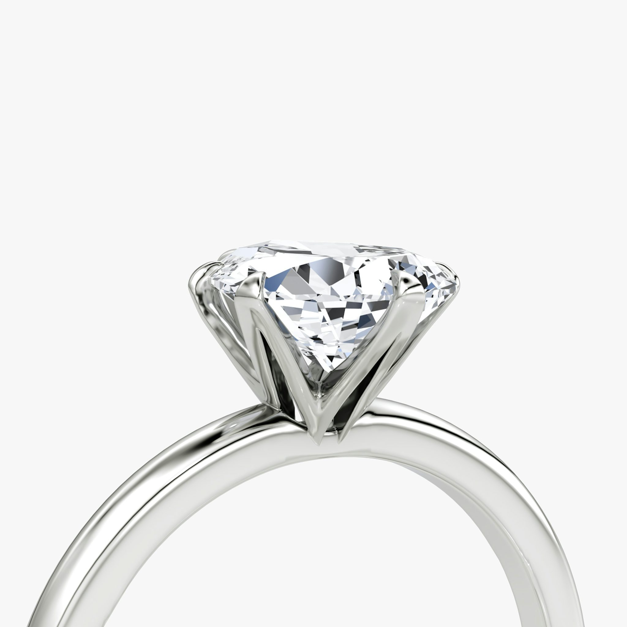The V | Pear | 18k | White Gold | bandAccent: Plain | diamondOrientation: vertical | caratWeight: other