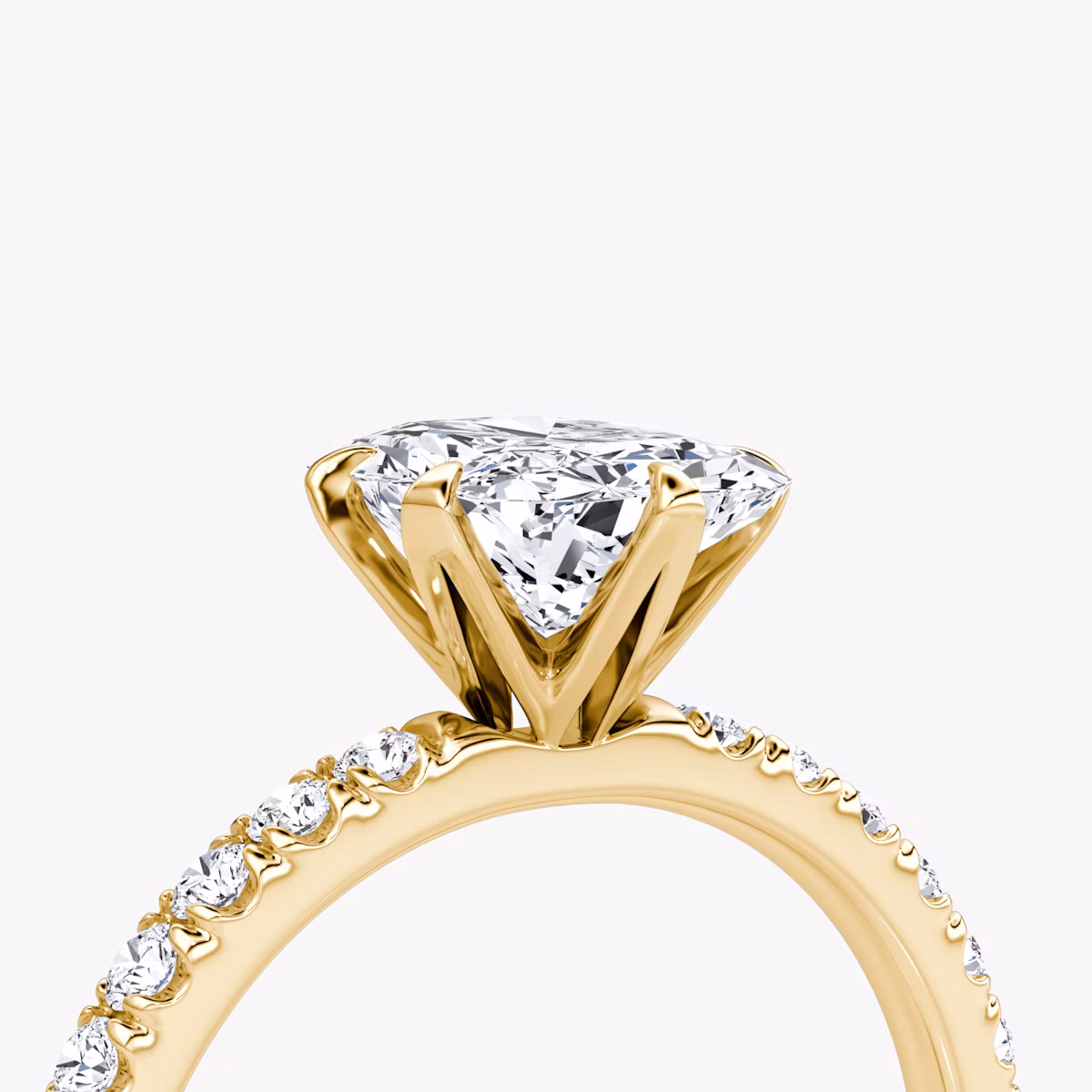 V | Radiante | 18k | Oro amarillo | bandAccent: Pavé | diamondOrientation: vertical | caratWeight: other