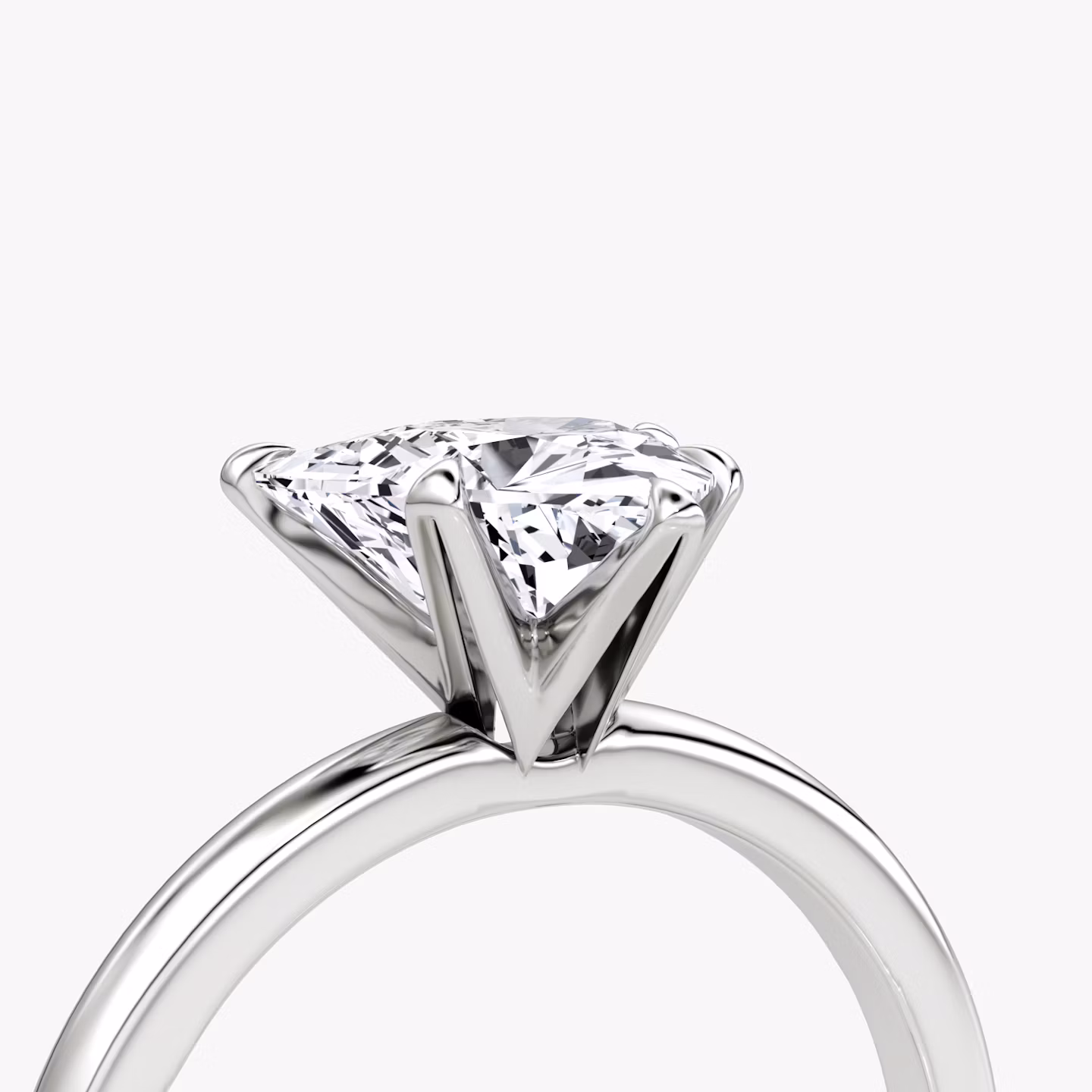 The V | Trillion | Platinum | bandAccent: Plain | diamondOrientation: vertical | caratWeight: other