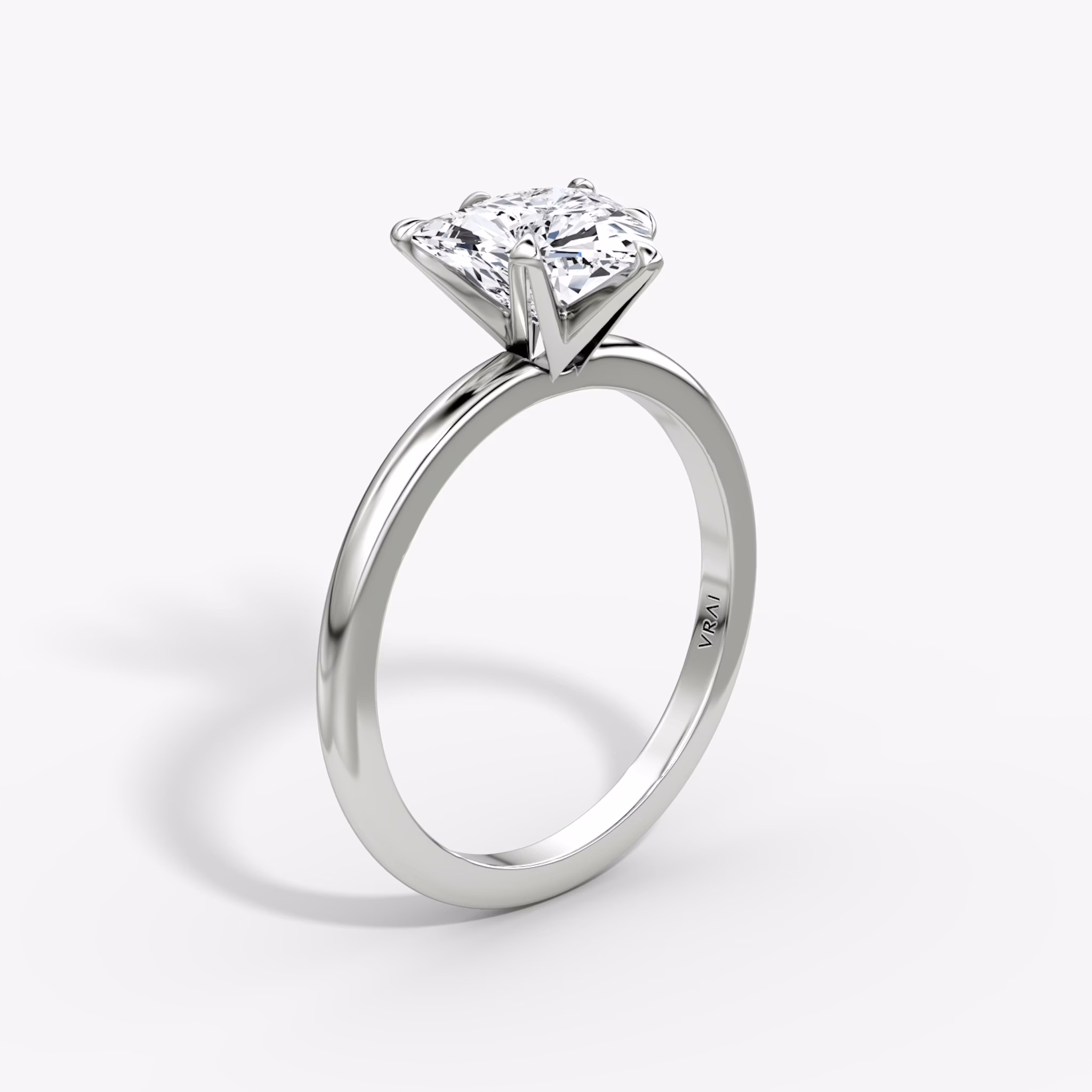 The V | Trillion | 18k | White Gold | bandAccent: Plain | diamondOrientation: vertical | caratWeight: other