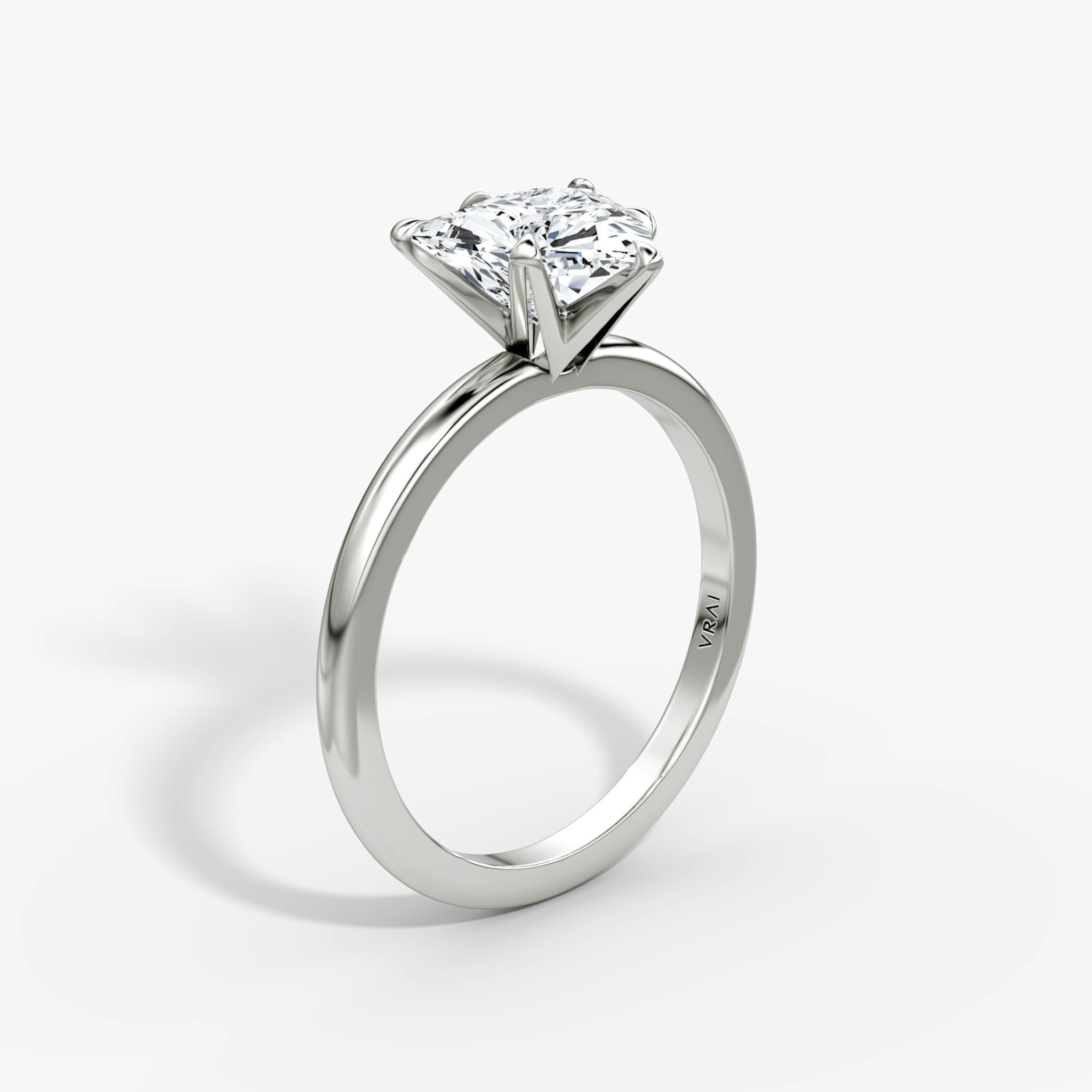 The V | Trillion | 18k | White Gold | bandAccent: Plain | diamondOrientation: vertical | caratWeight: other