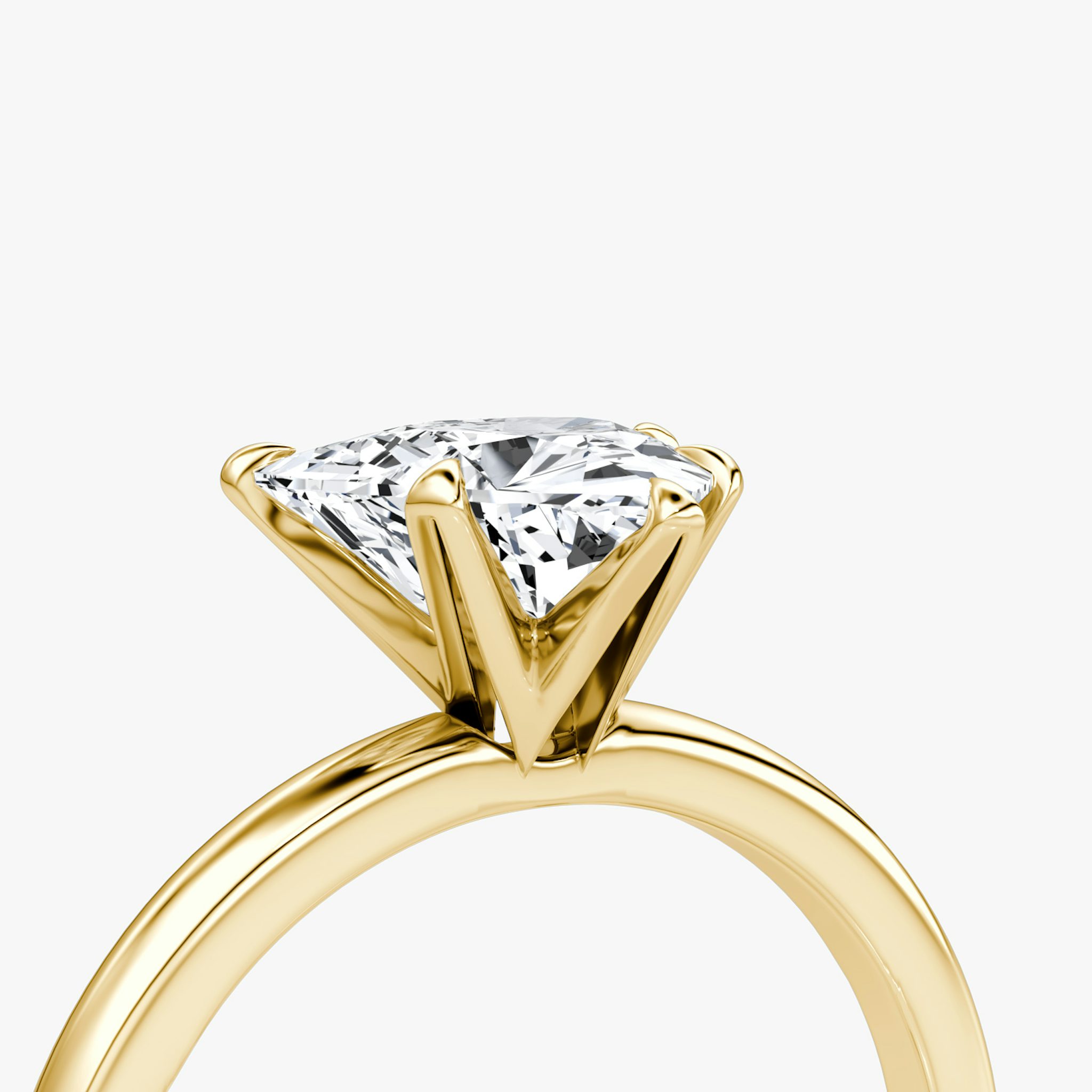 The V | Trillion | 18k | Yellow Gold | bandAccent: Plain | diamondOrientation: vertical | caratWeight: other