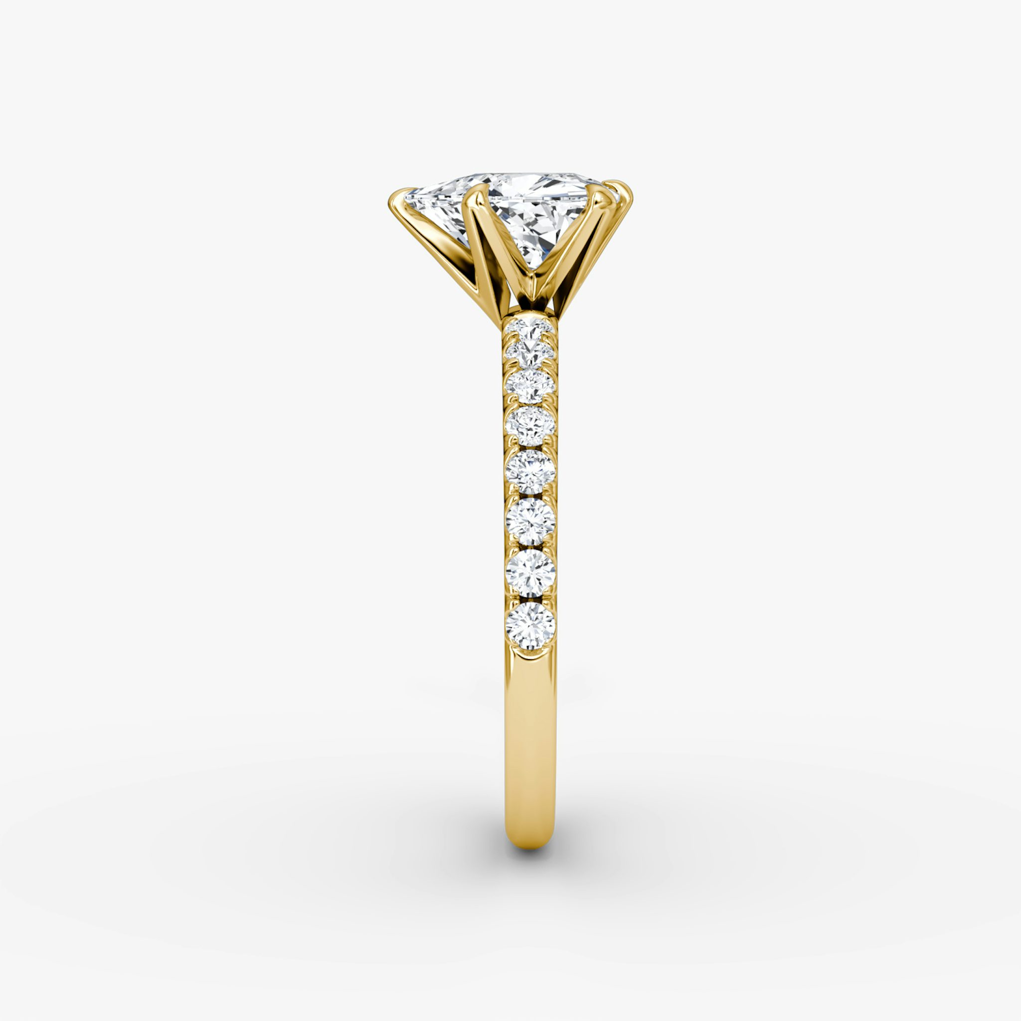 The V | Trillion | 18k | Yellow Gold | bandAccent: Pavé | diamondOrientation: vertical | caratWeight: other