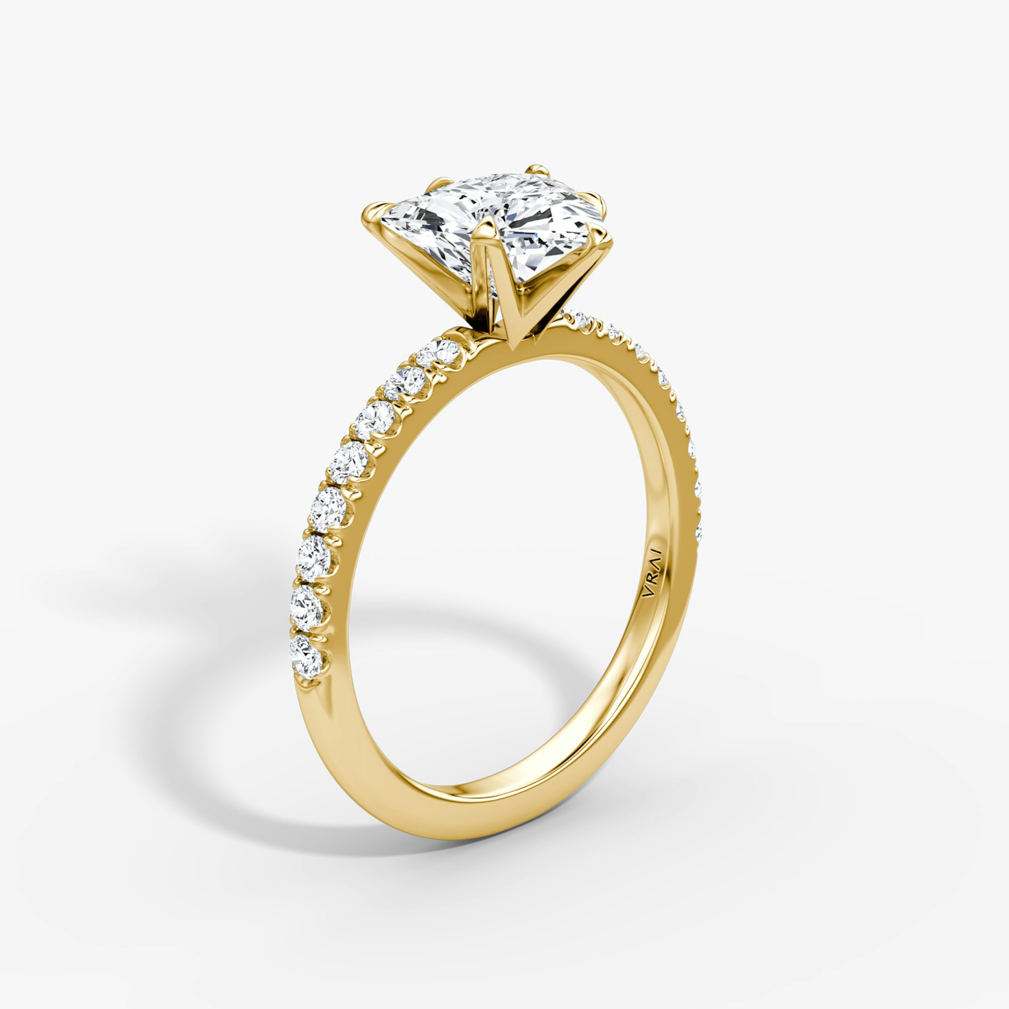 The V | Trillion | 18k | Yellow Gold | bandAccent: Pavé | diamondOrientation: vertical | caratWeight: other