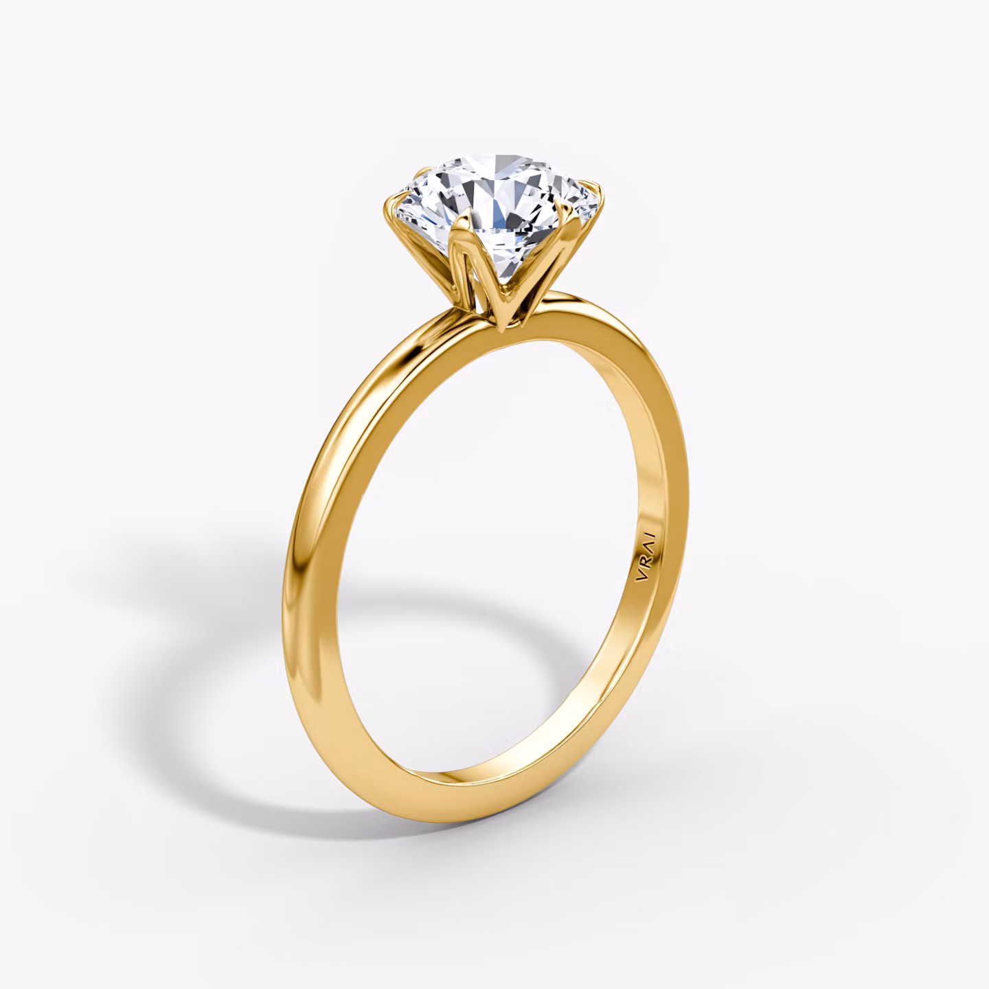 The V Round Brilliant | Yellow Gold