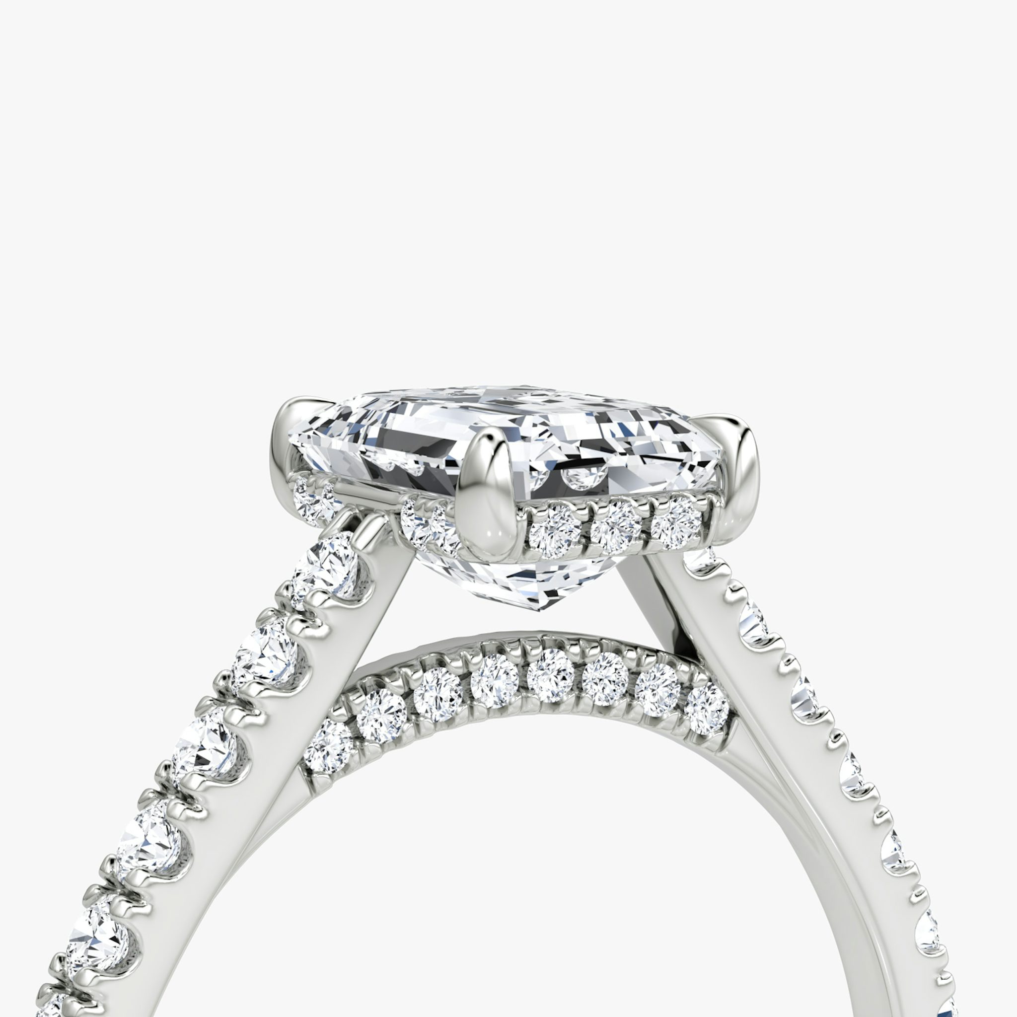 The Pavé Bridge | Emerald | 18k | White Gold | bandAccent: Pavé | diamondOrientation: vertical | caratWeight: other