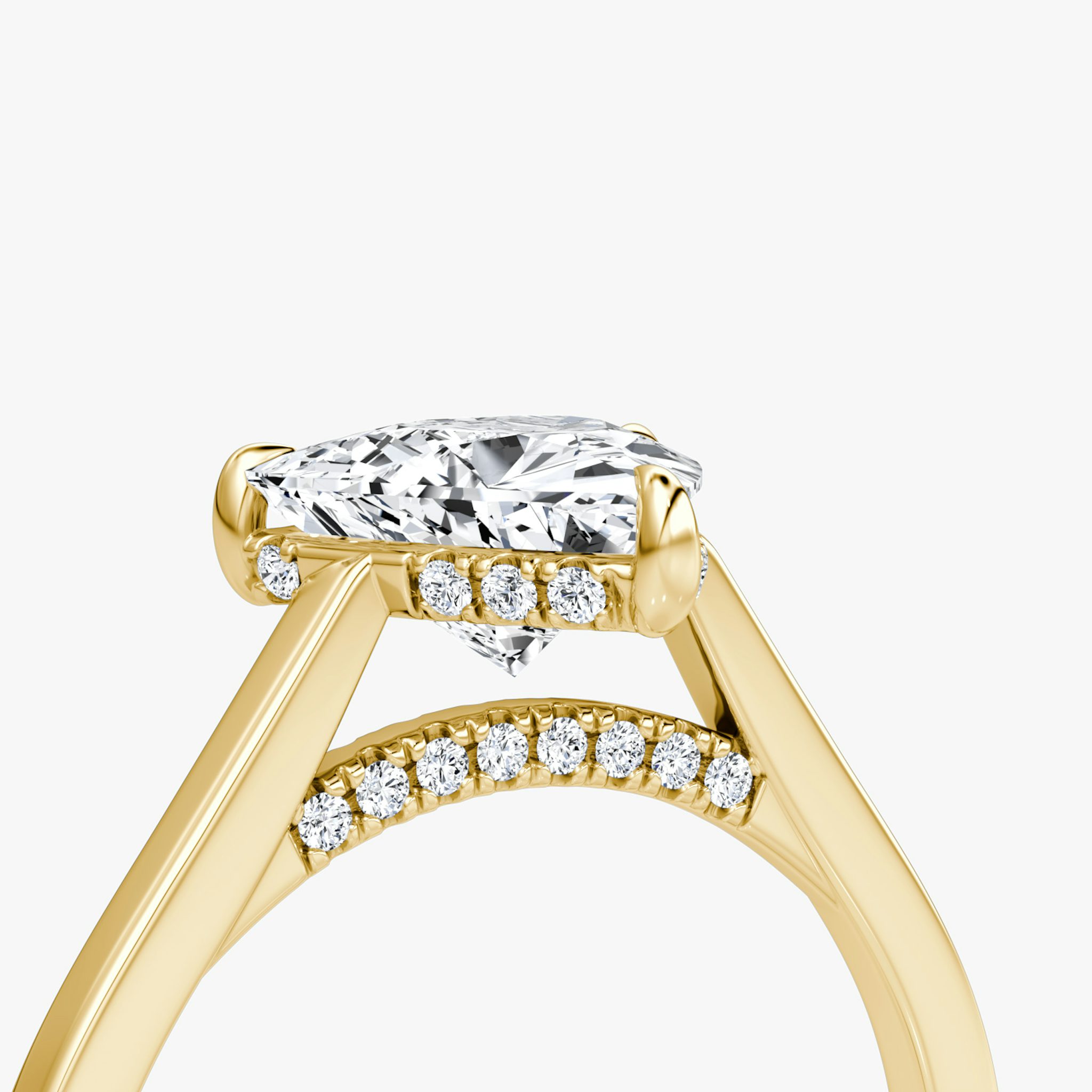 The Pavé Bridge | Trillion | 18k | Yellow Gold | bandAccent: Plain | diamondOrientation: vertical | caratWeight: other