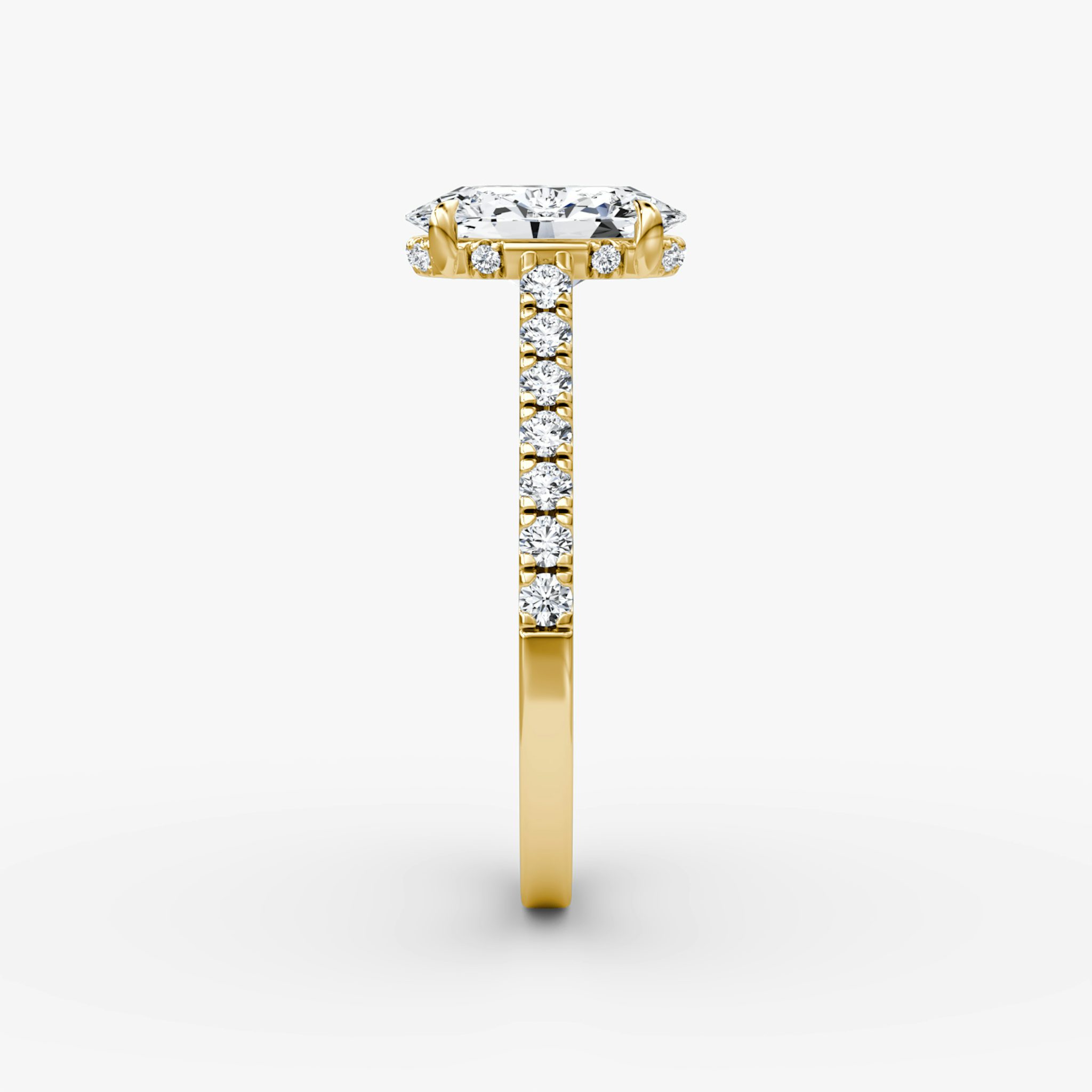 The Pavé Bridge | Oval | 18k | Yellow Gold | bandAccent: Pavé | diamondOrientation: vertical | caratWeight: other